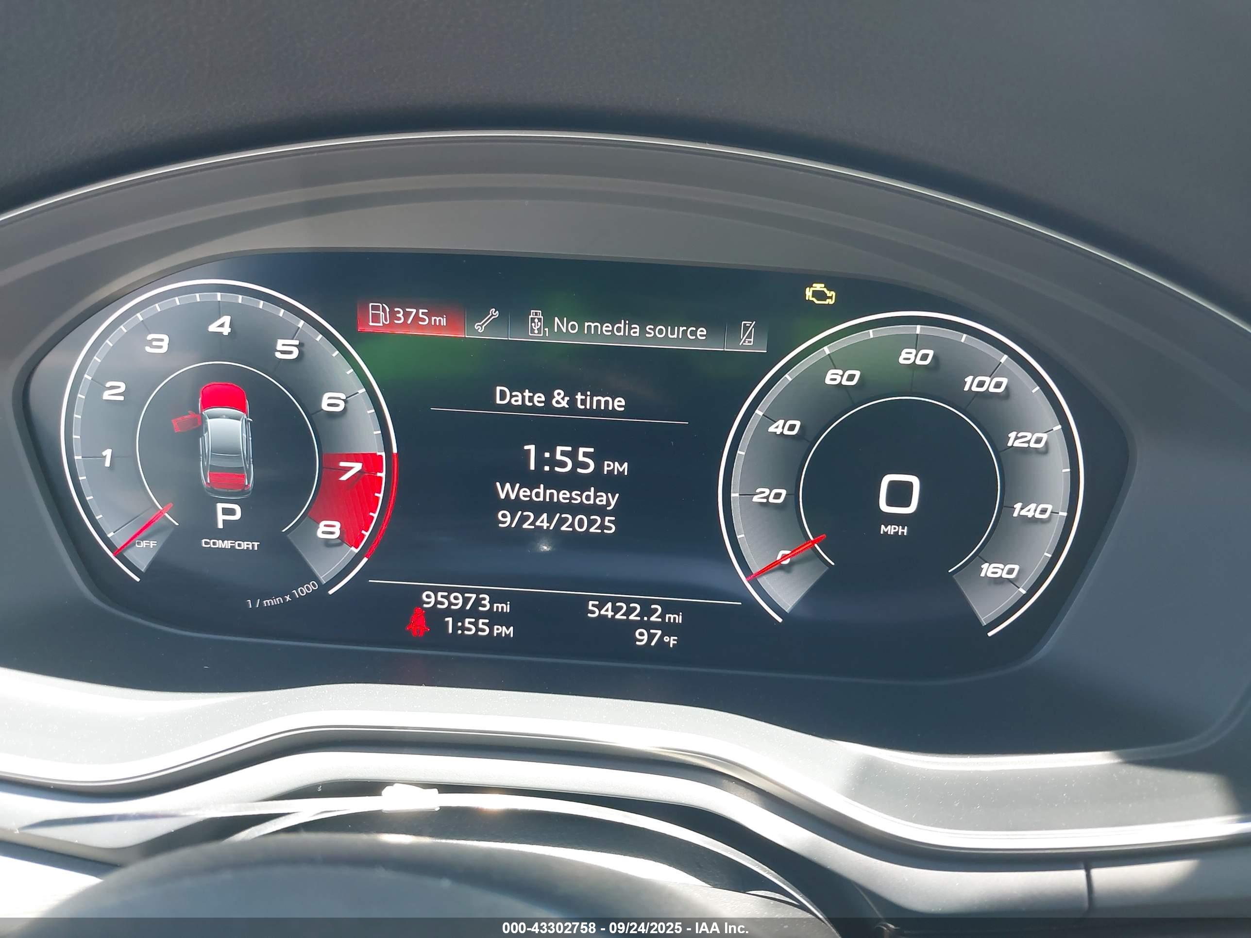AUDI A4 image 7