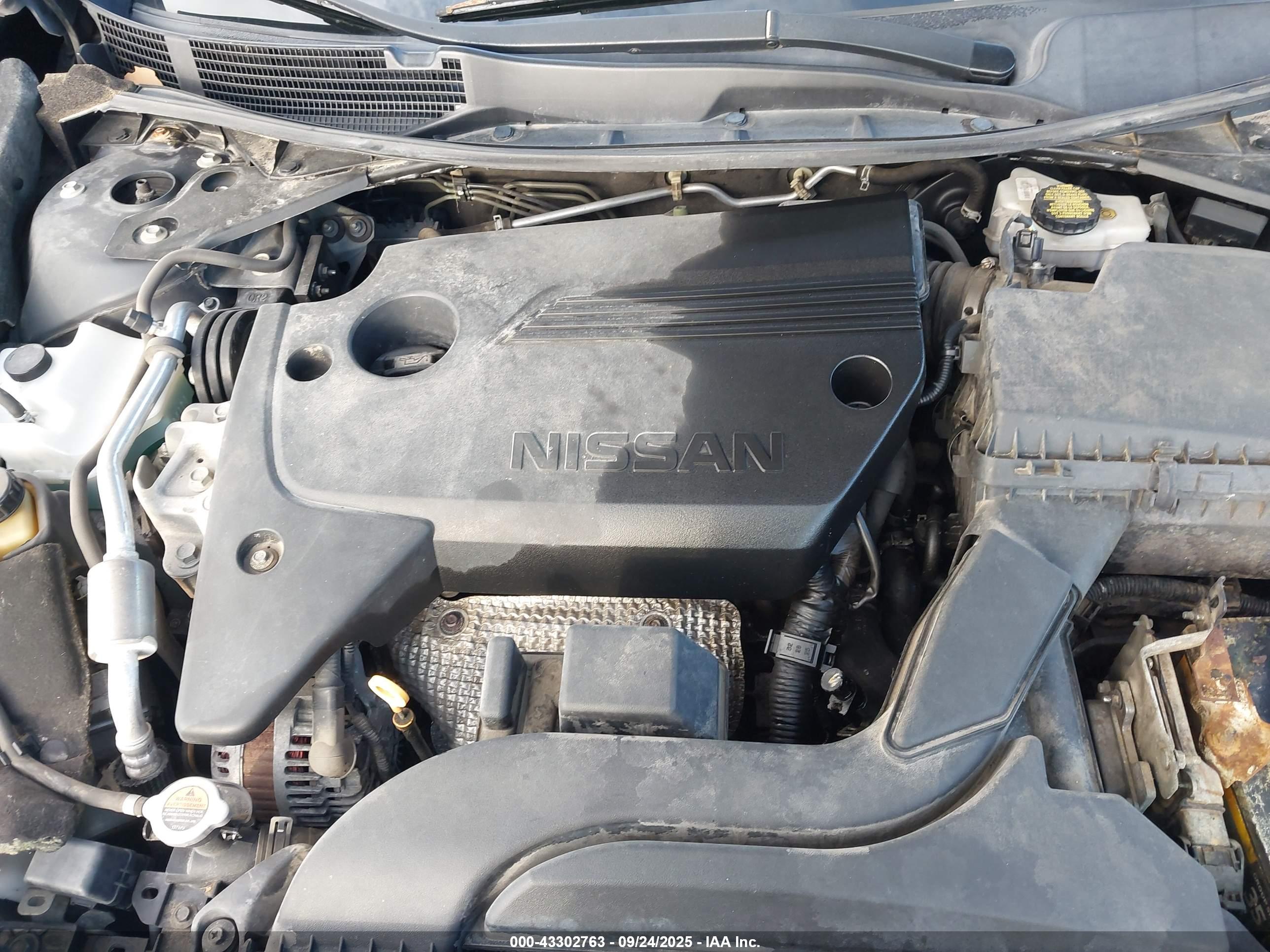 NISSAN ALTIMA image 10
