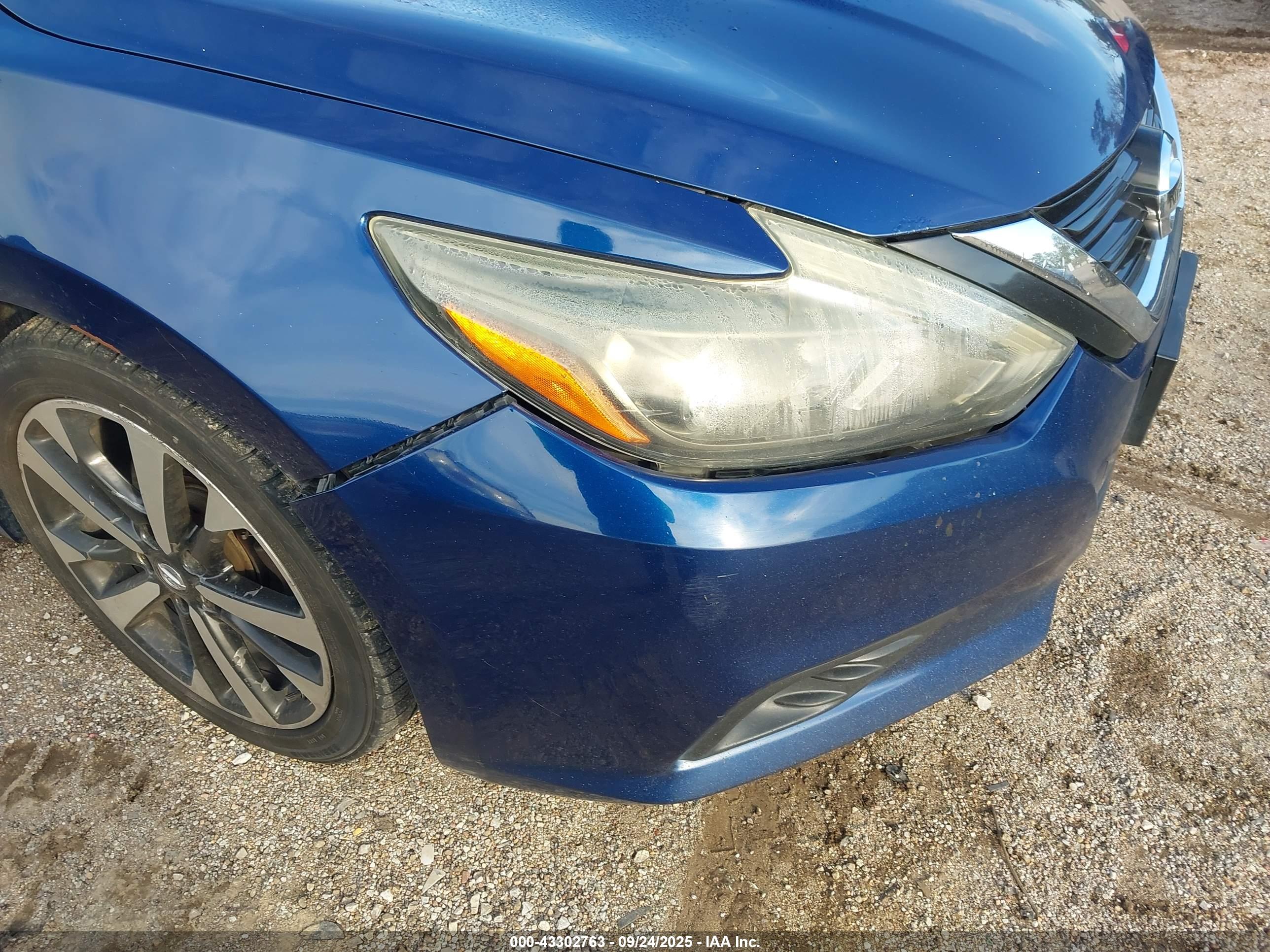 NISSAN ALTIMA image 6
