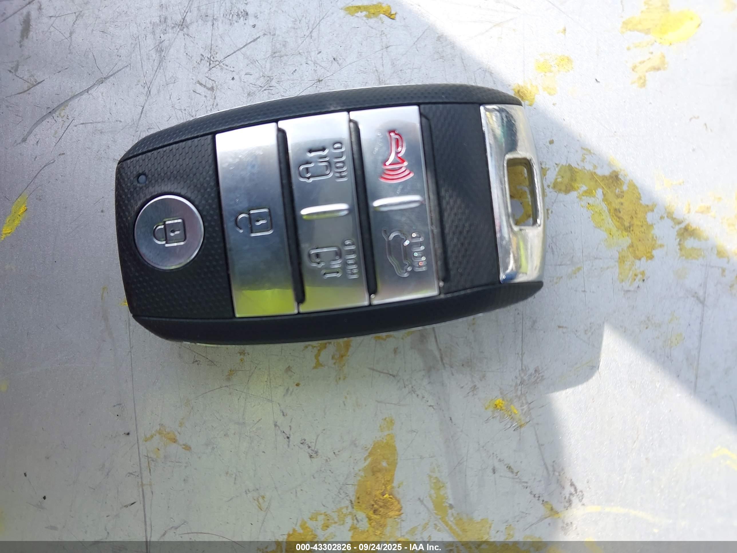 KIA SEDONA image 11