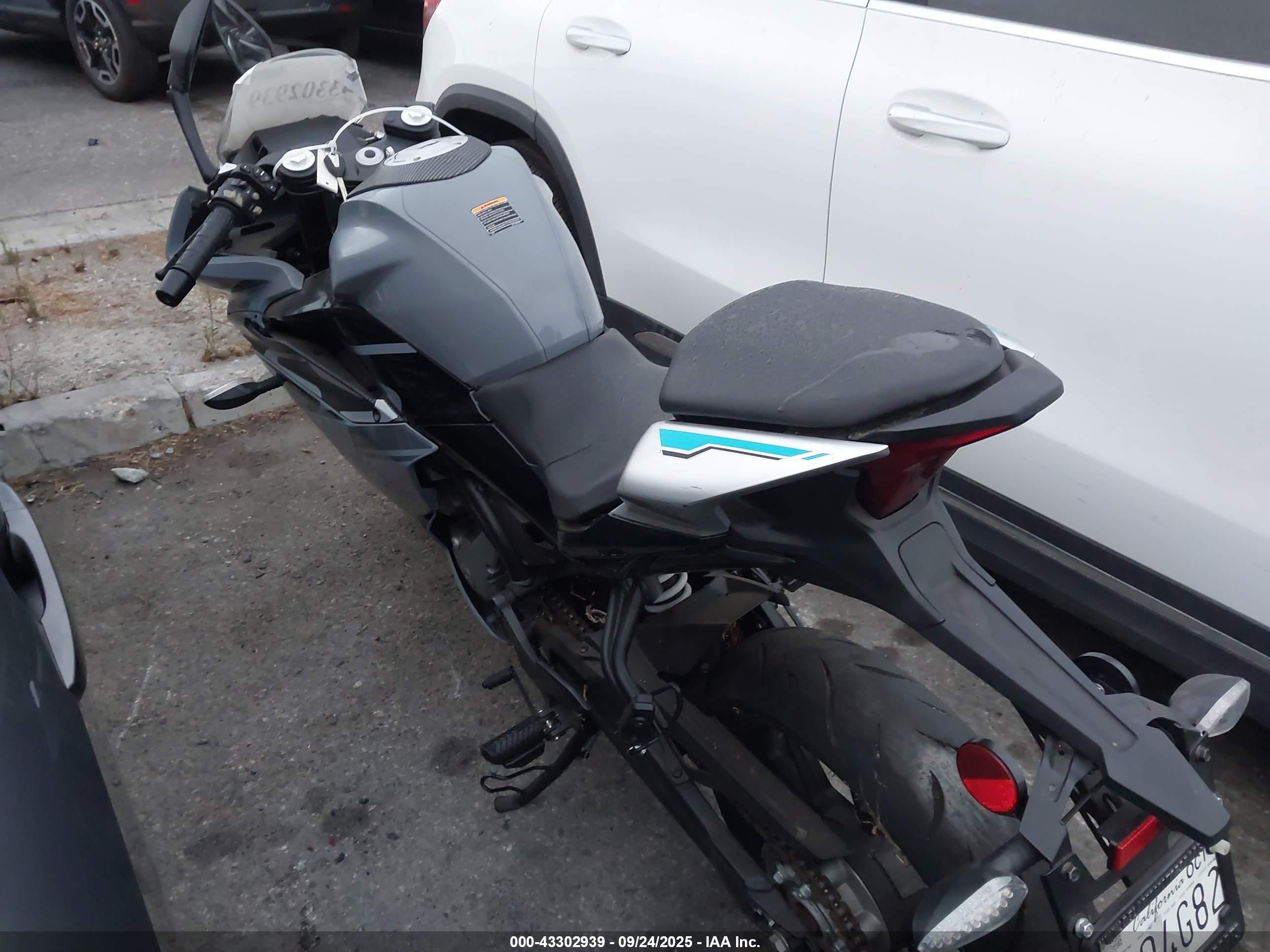 CF MOTO image 3