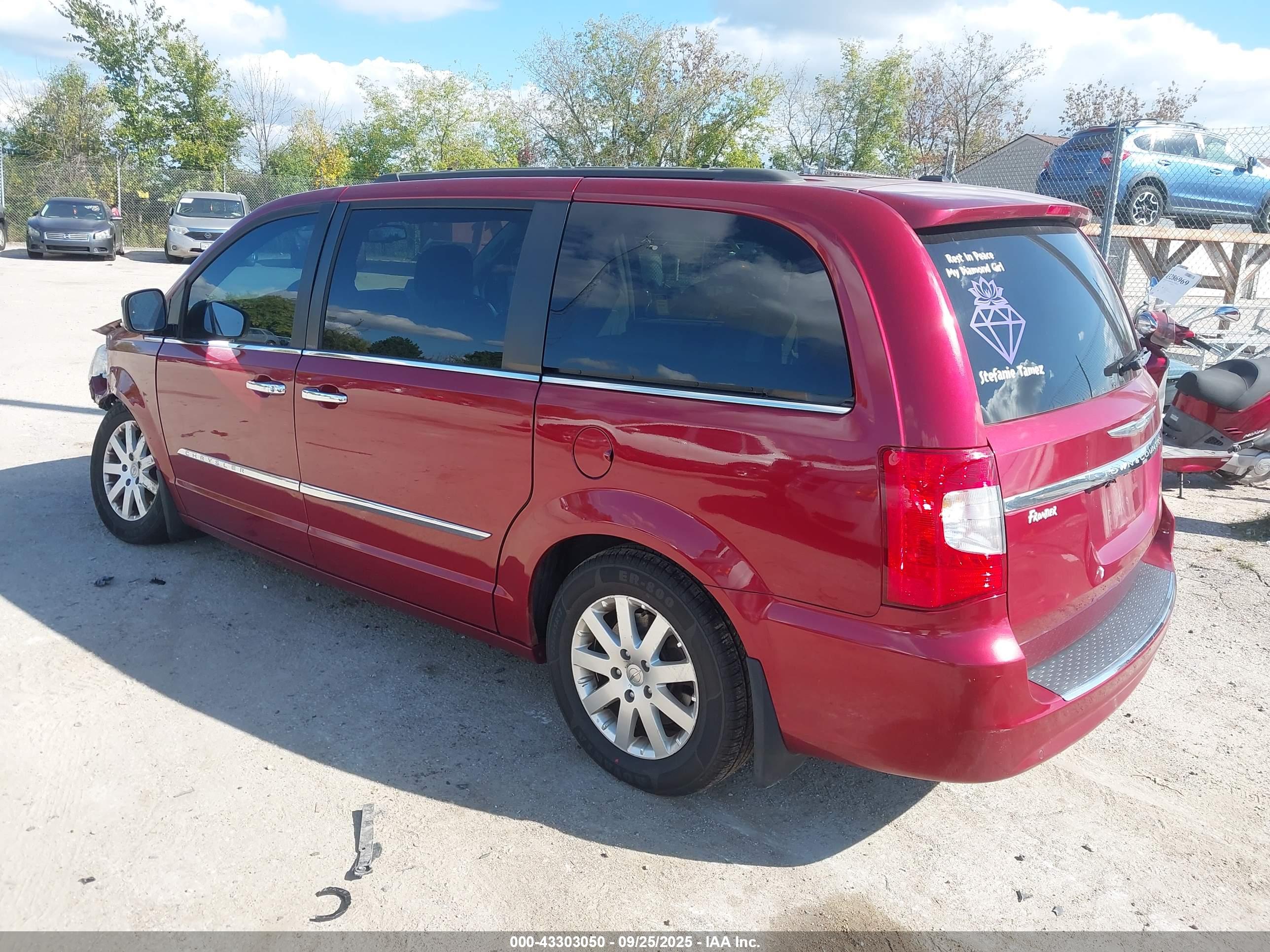 CHRYSLER TOWN image 3
