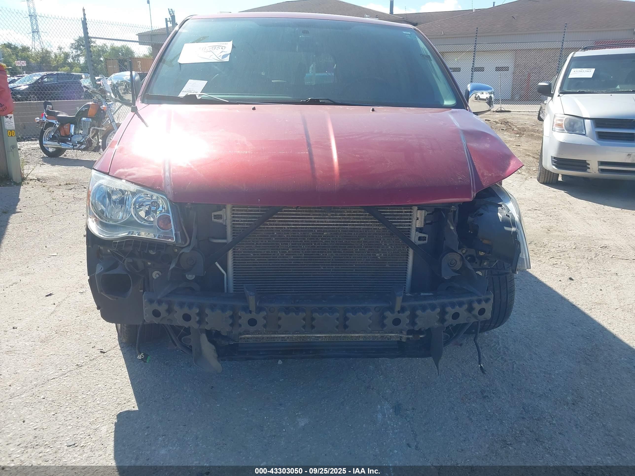 CHRYSLER TOWN image 6