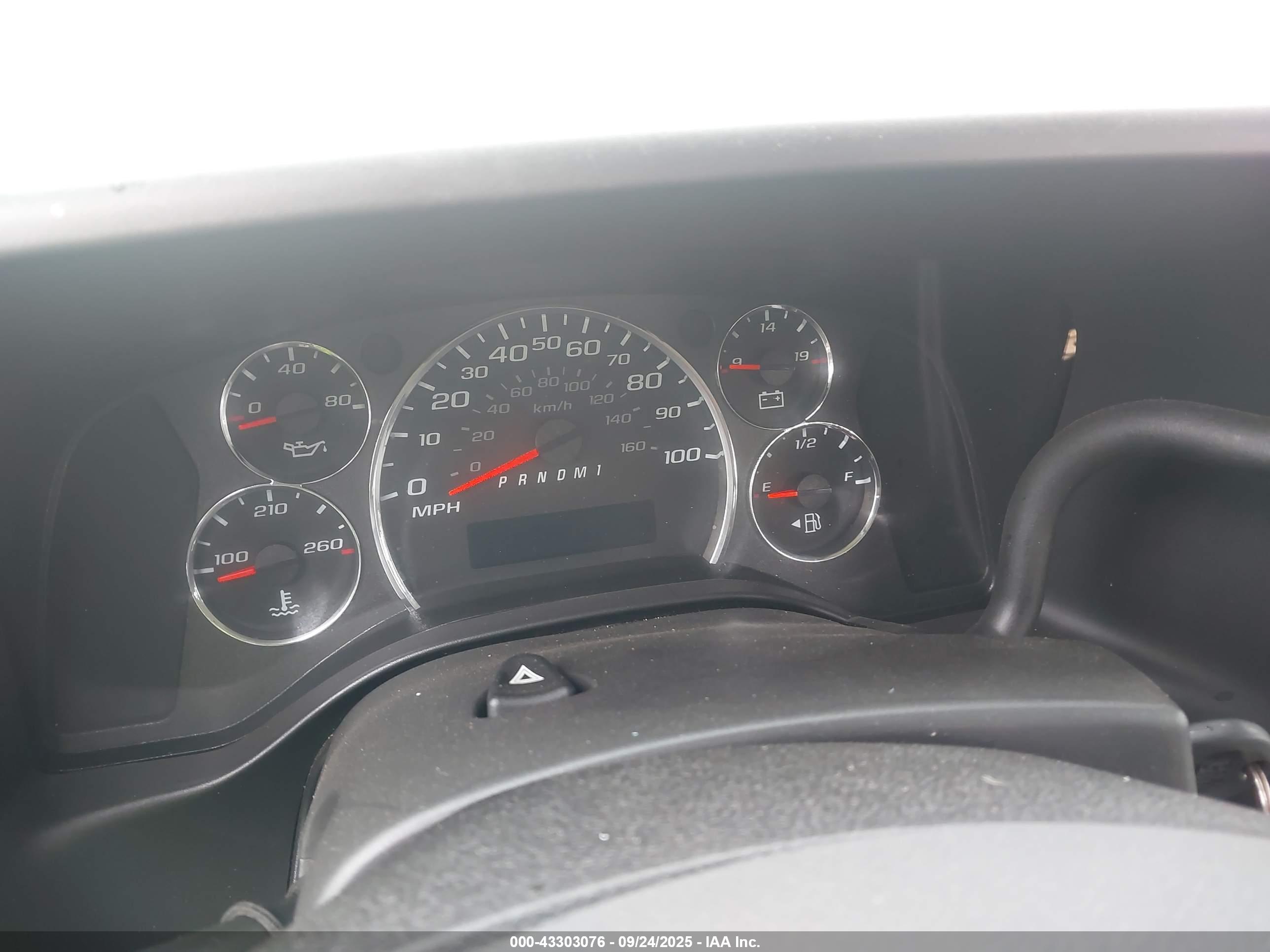 GMC SAVANA image 7
