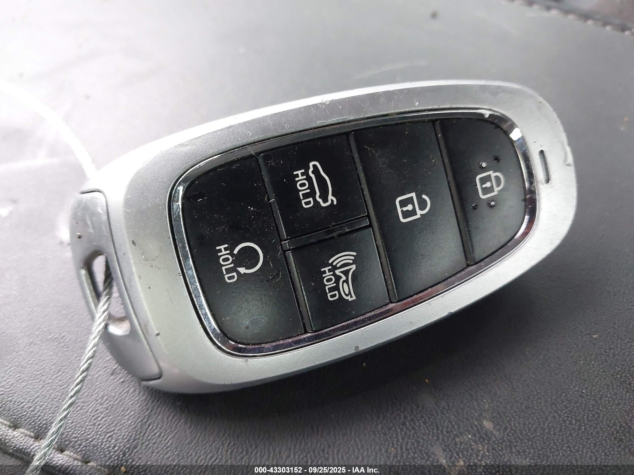 HYUNDAI SONATA image 11