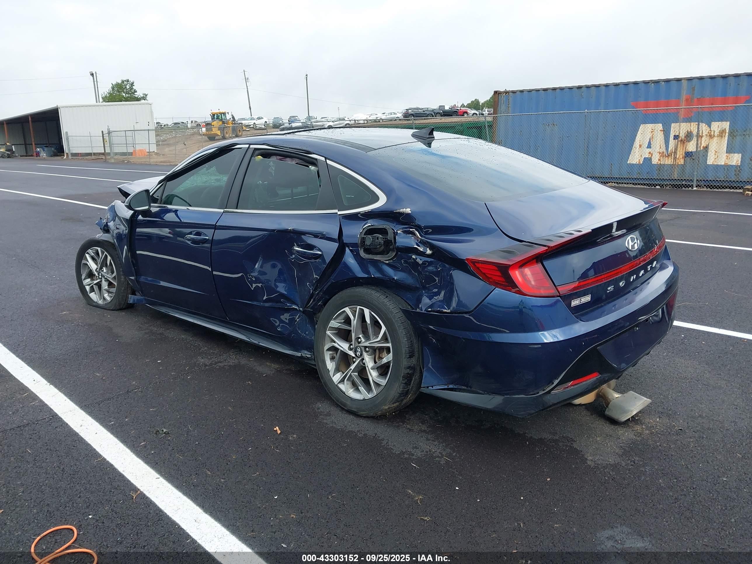 HYUNDAI SONATA image 3