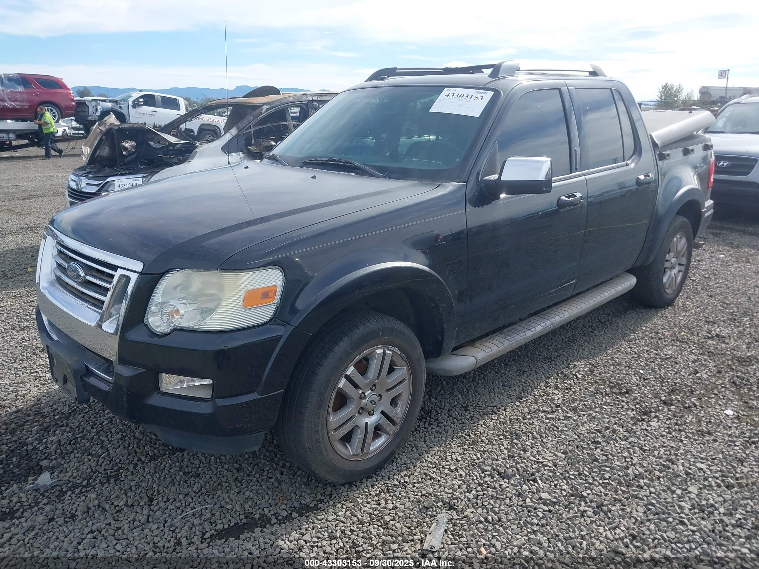 FORD EXPLORER image 2