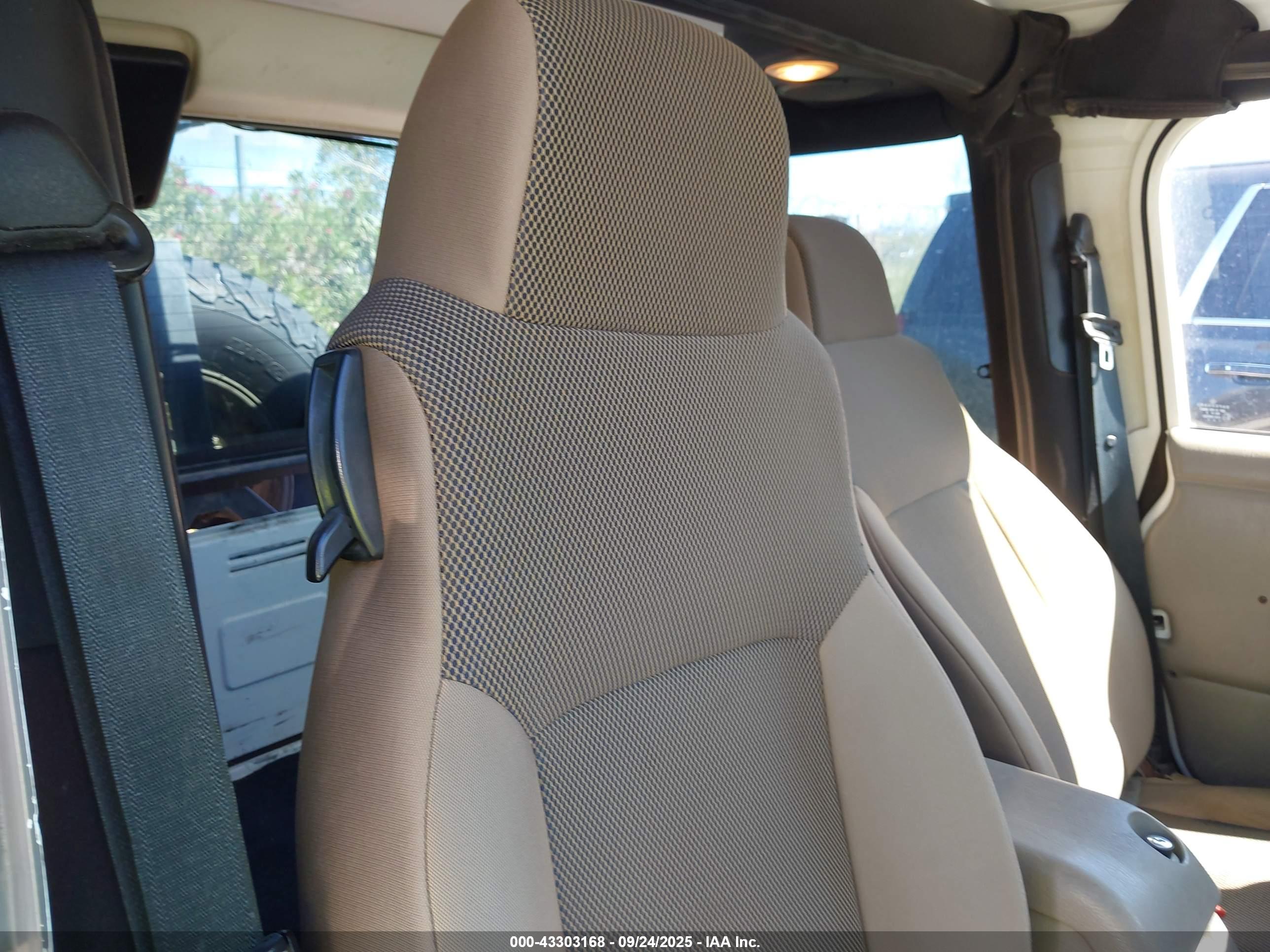 JEEP WRANGLER image 8