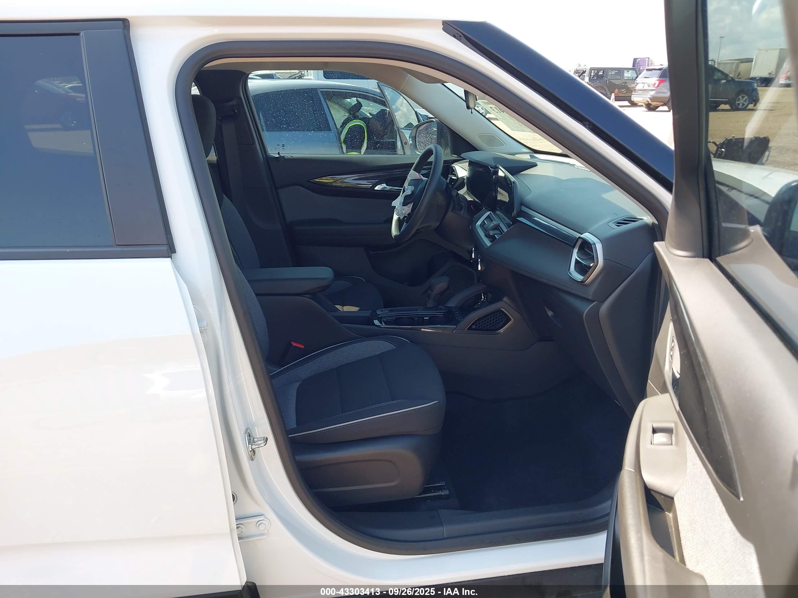 CHEVROLET TRAILBLAZER image 5