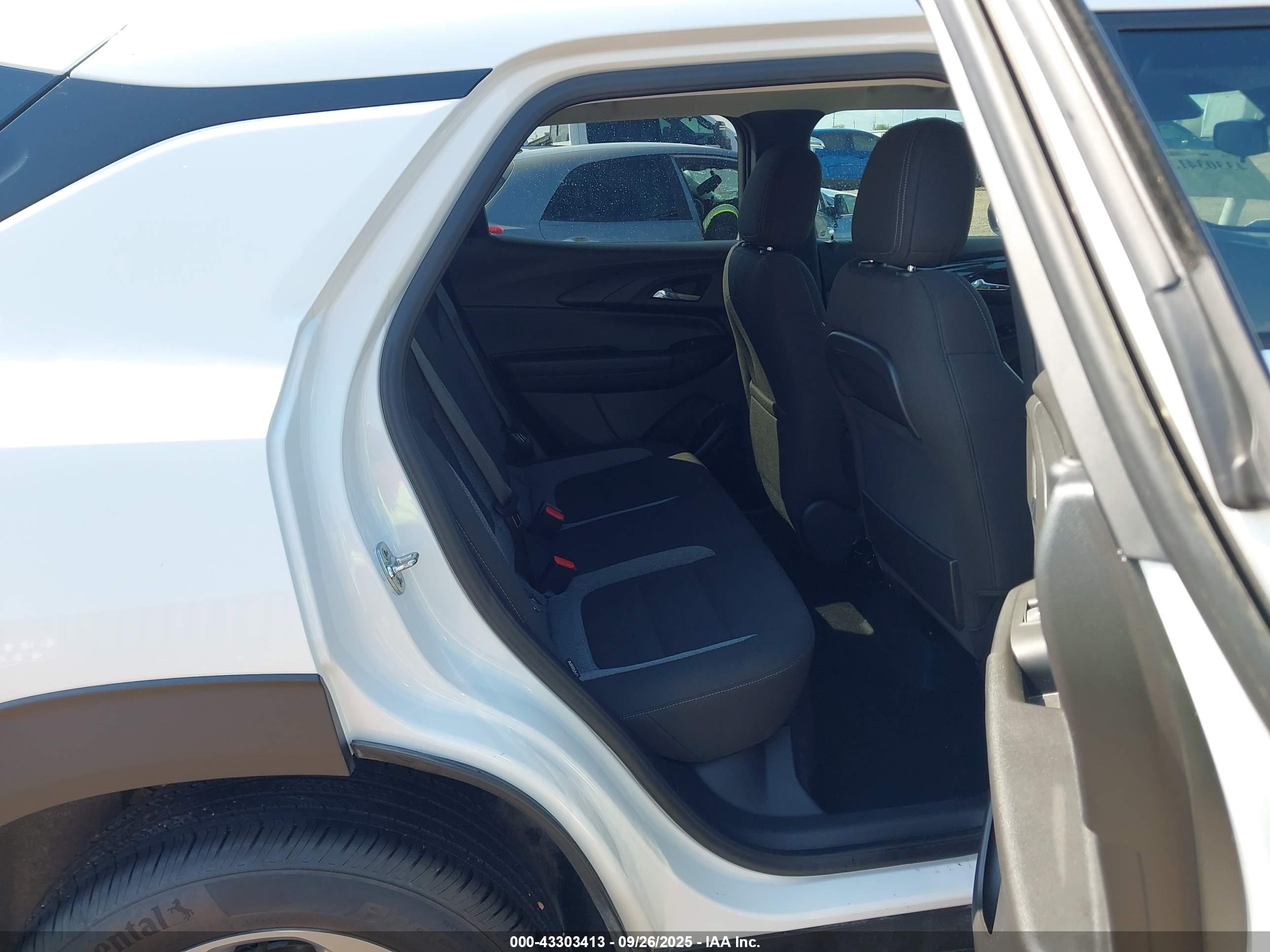 CHEVROLET TRAILBLAZER image 8