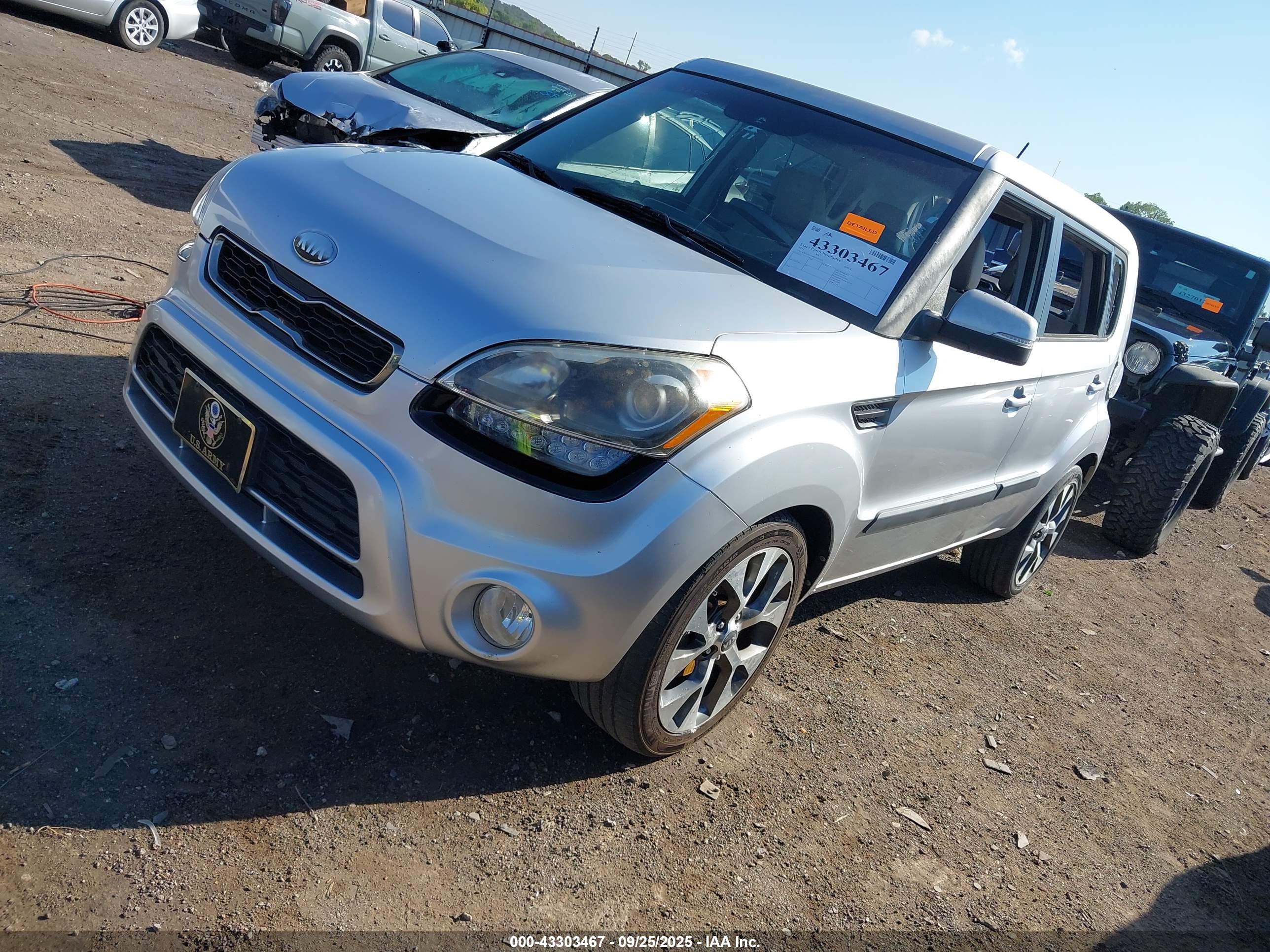 KIA SOUL image 2