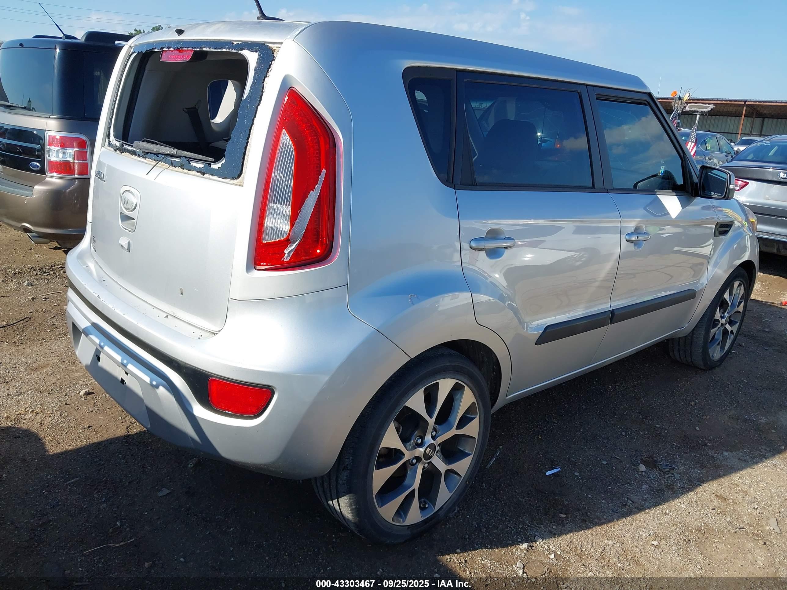 KIA SOUL image 4