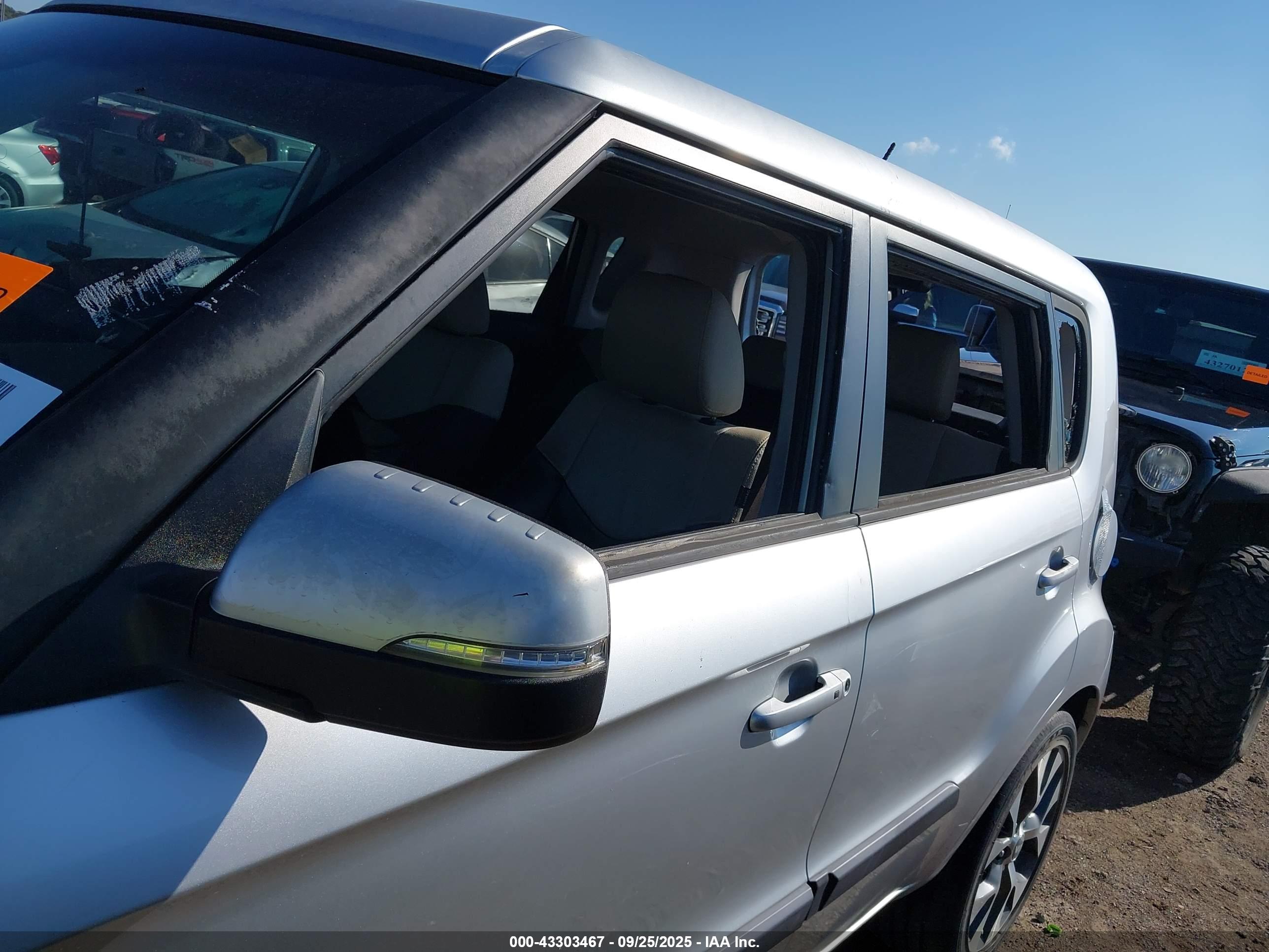 KIA SOUL image 6