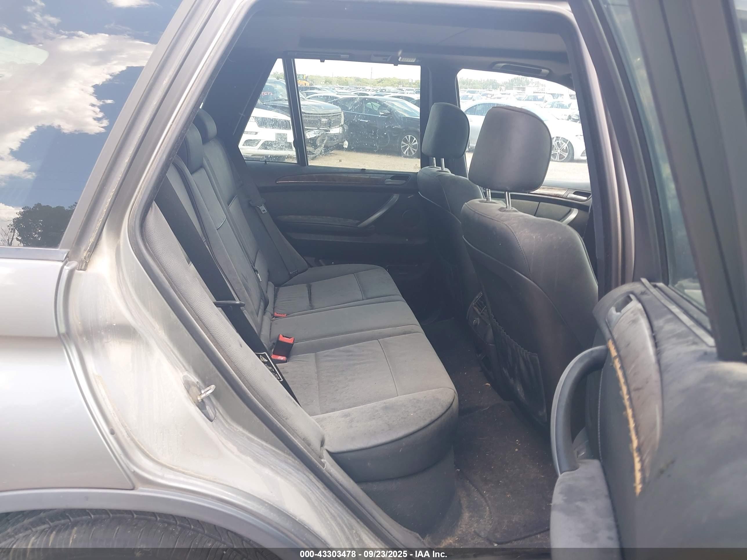 BMW X5 image 8