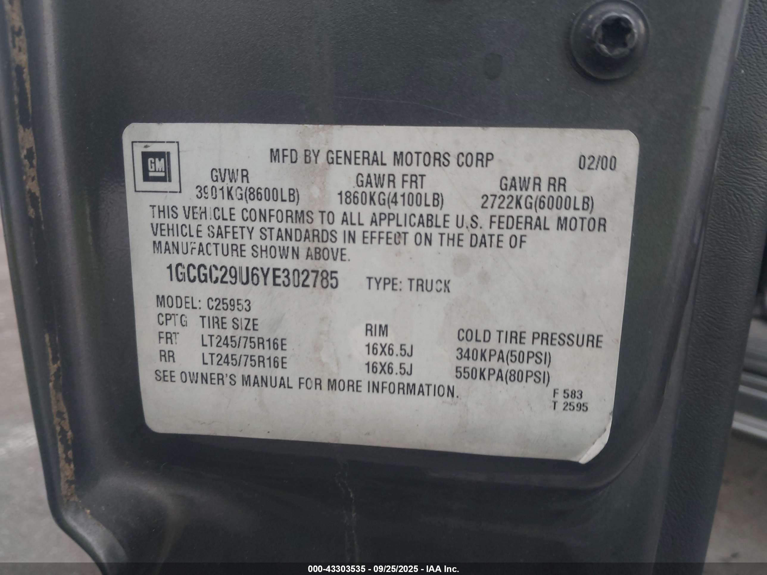 CHEVROLET SILVERADO image 9