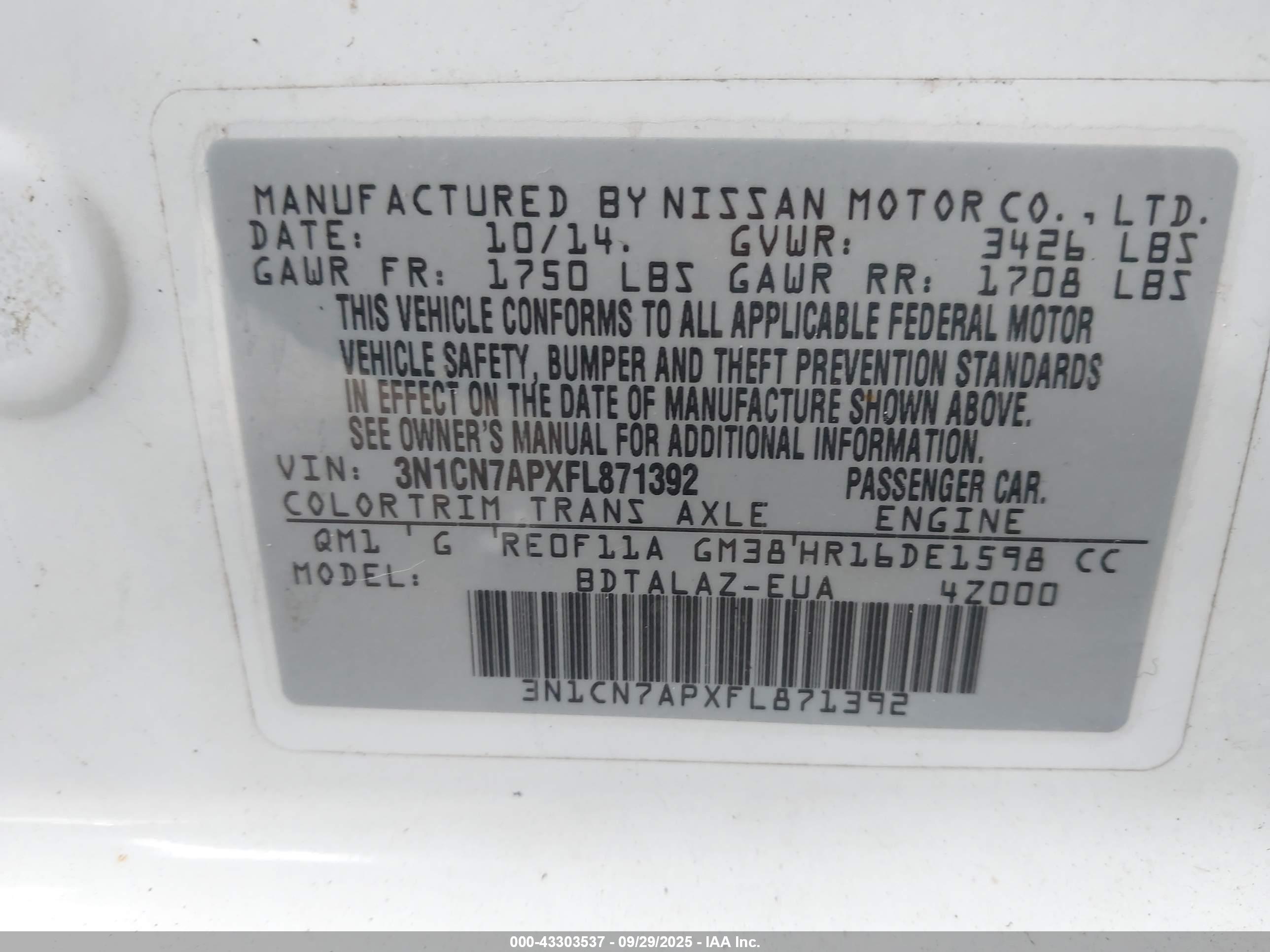 NISSAN VERSA image 9