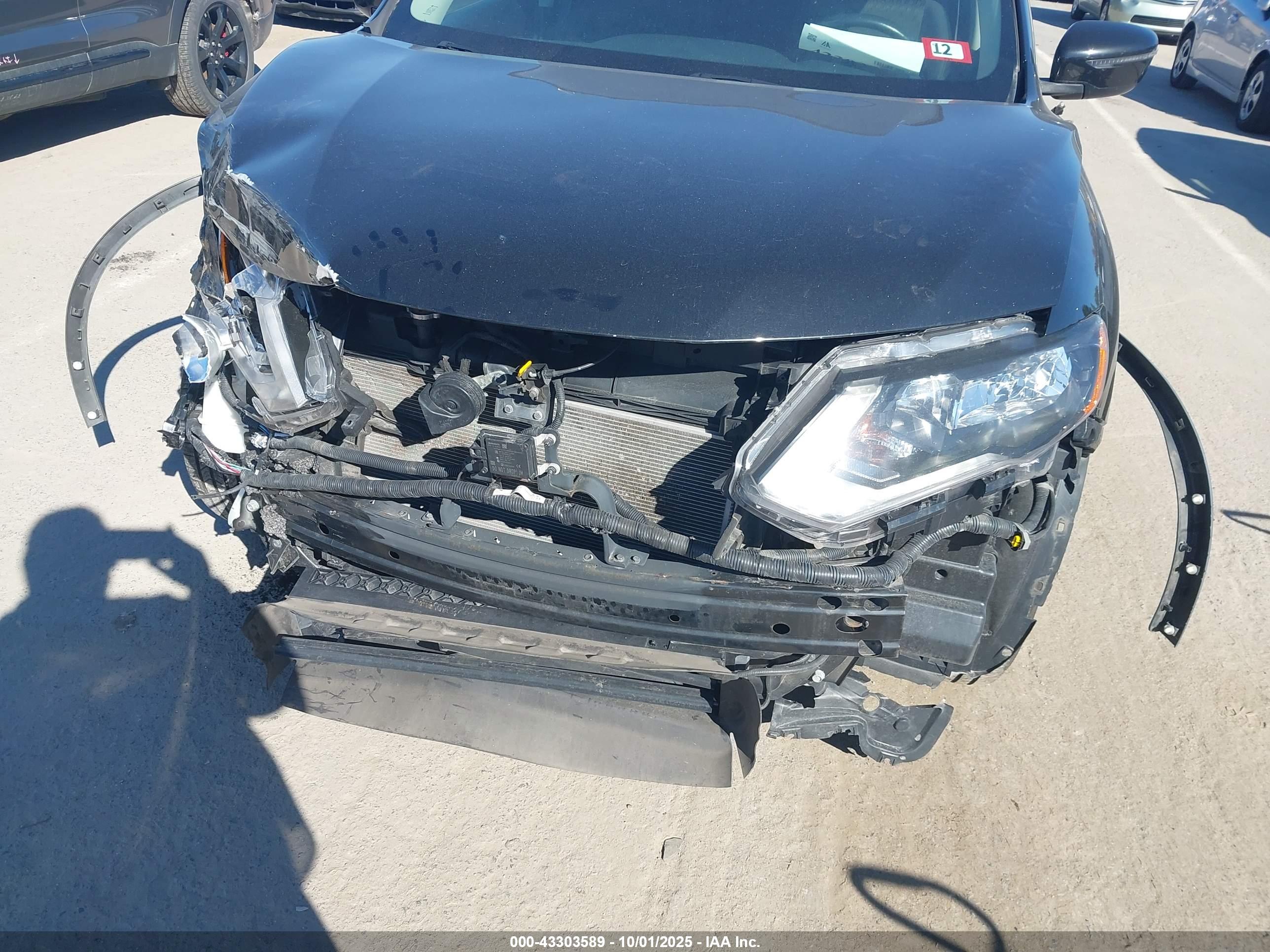 NISSAN ROGUE image 6