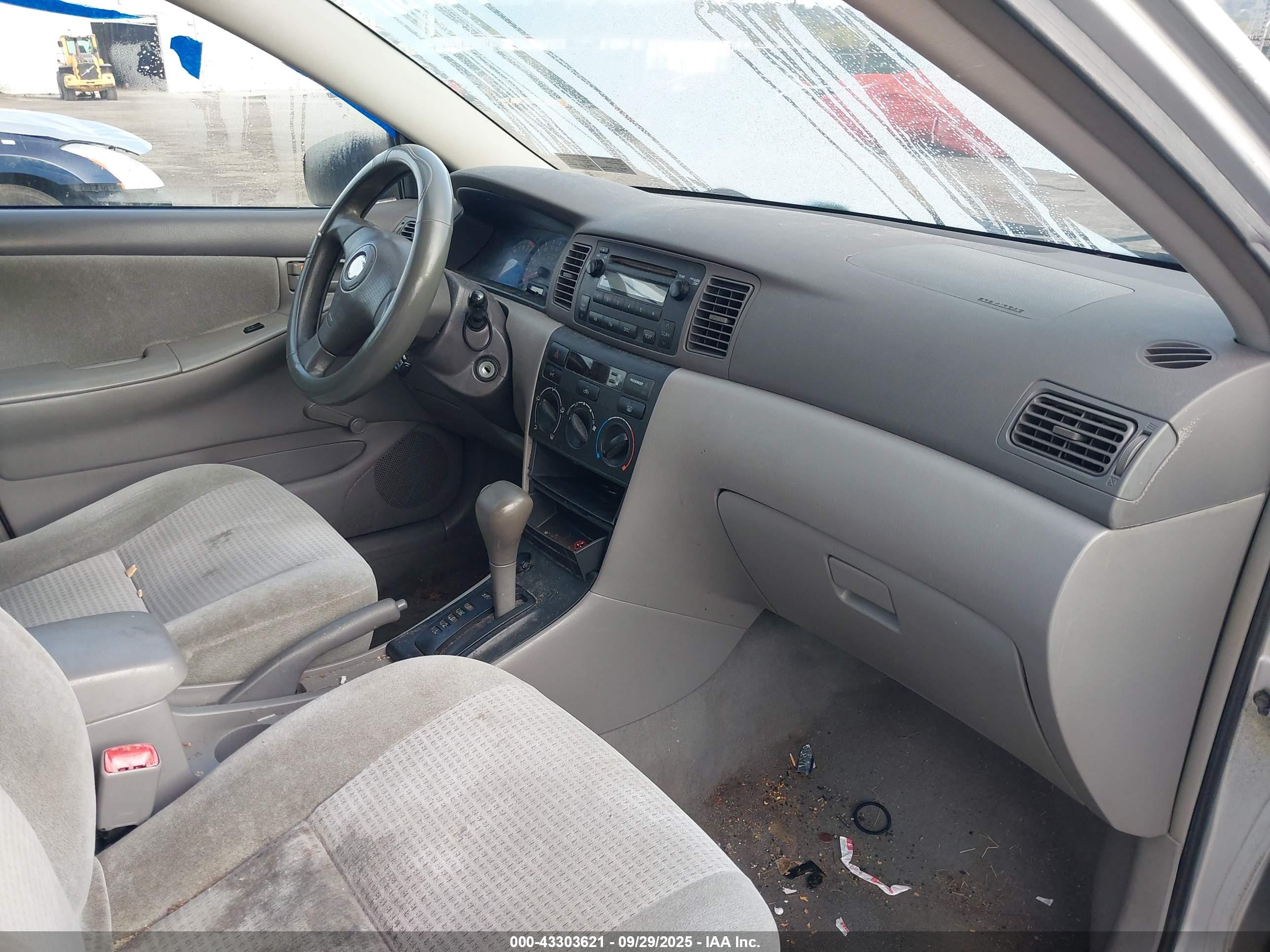 TOYOTA COROLLA image 5