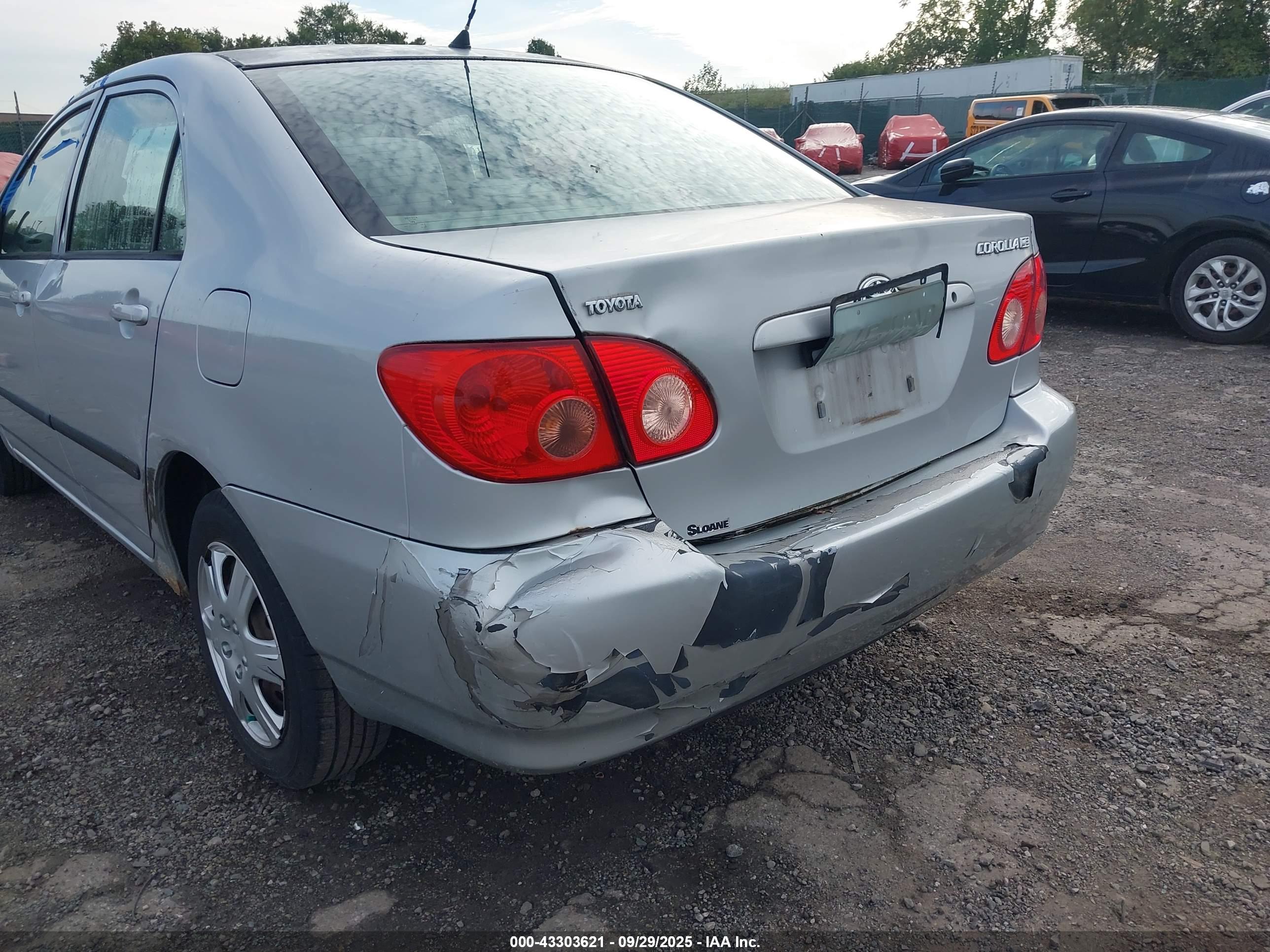 TOYOTA COROLLA image 6