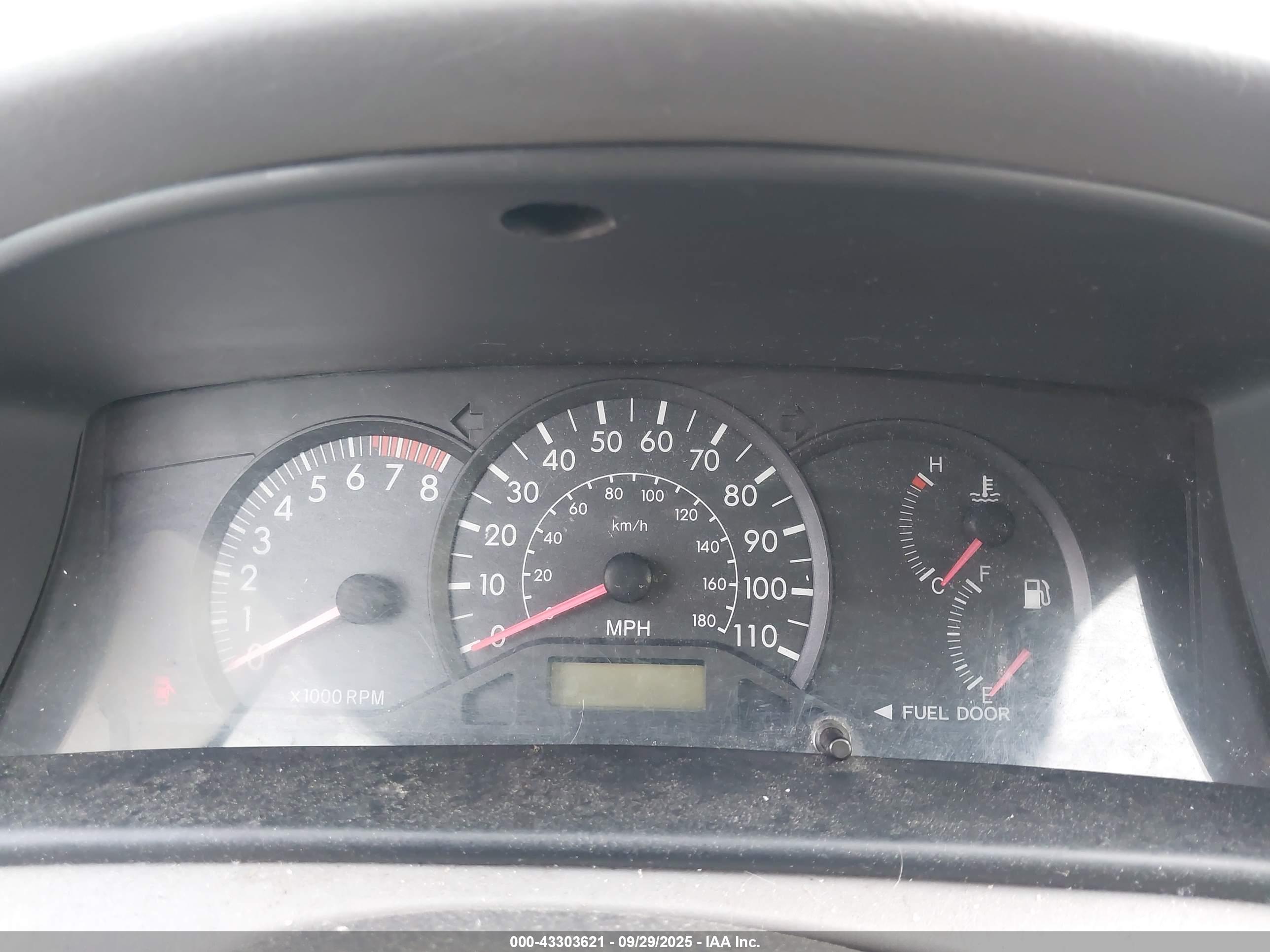 TOYOTA COROLLA image 7