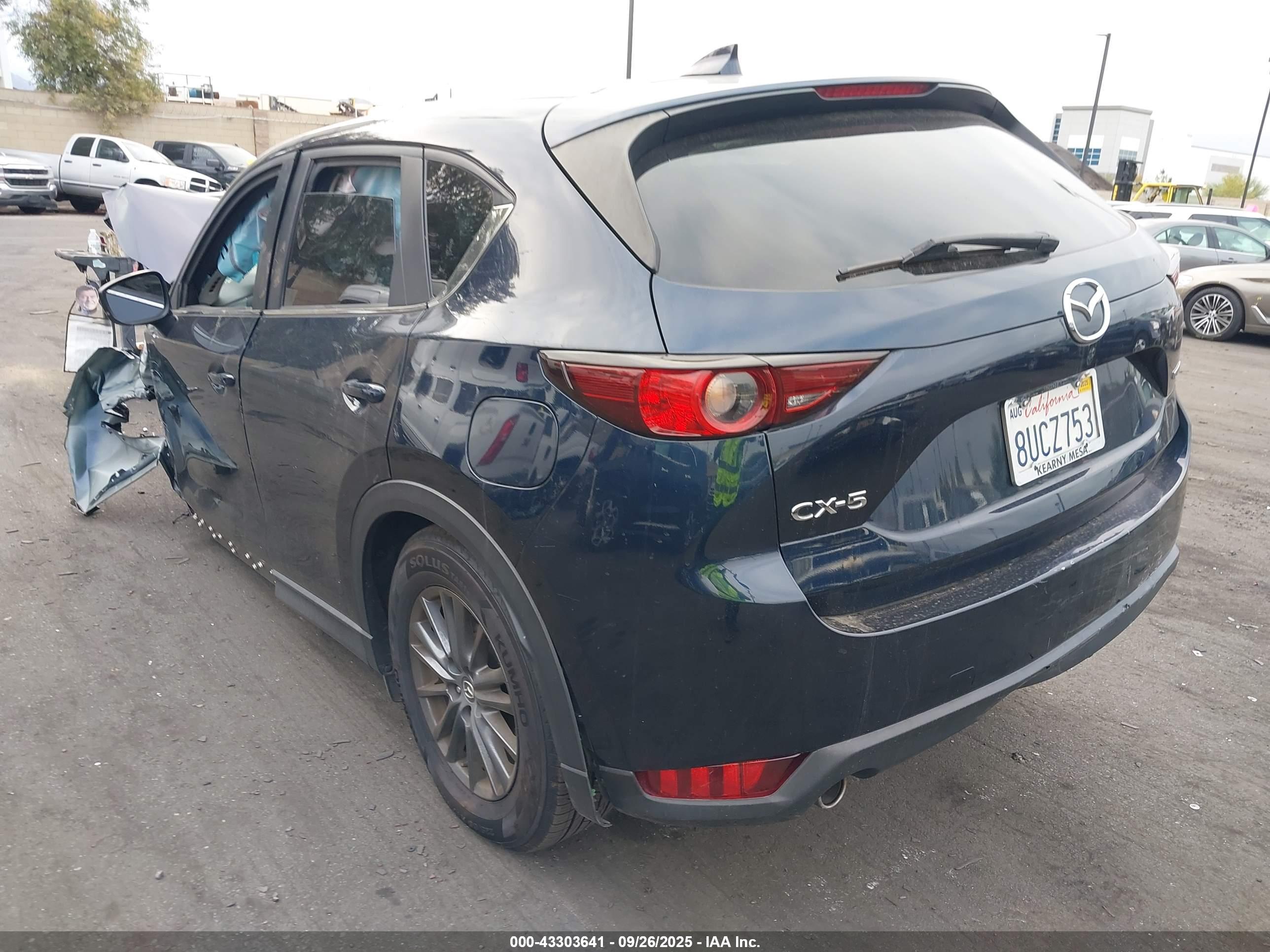 MAZDA CX-5 image 3