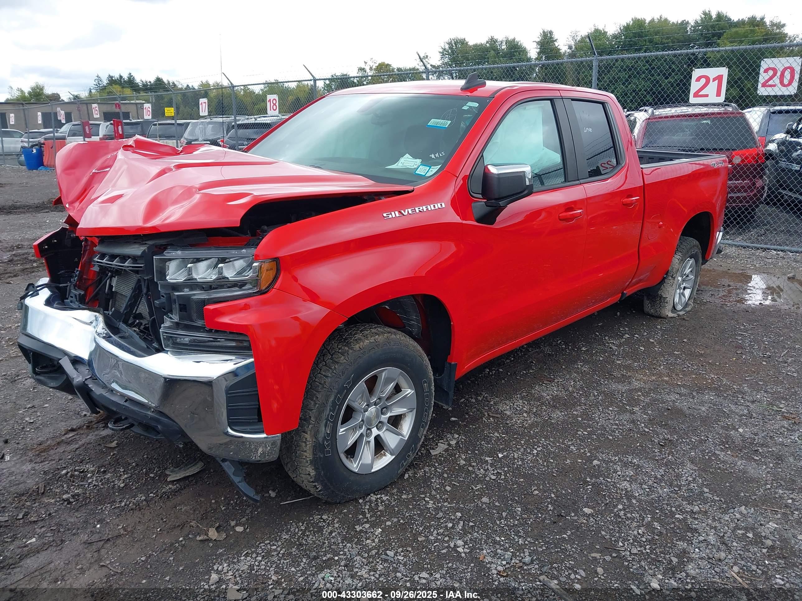 CHEVROLET SILVERADO image 2