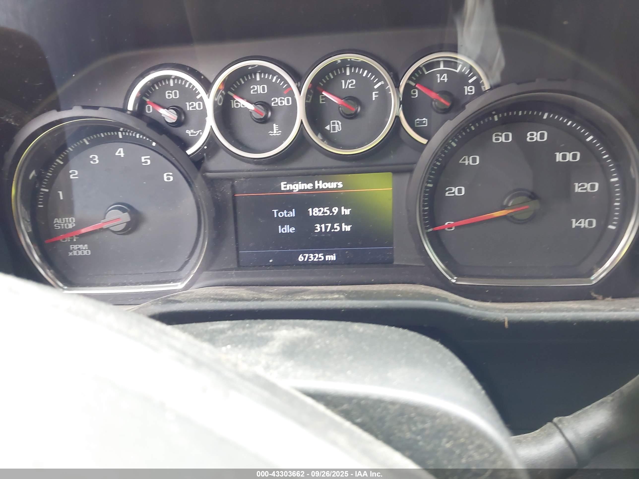 CHEVROLET SILVERADO image 7