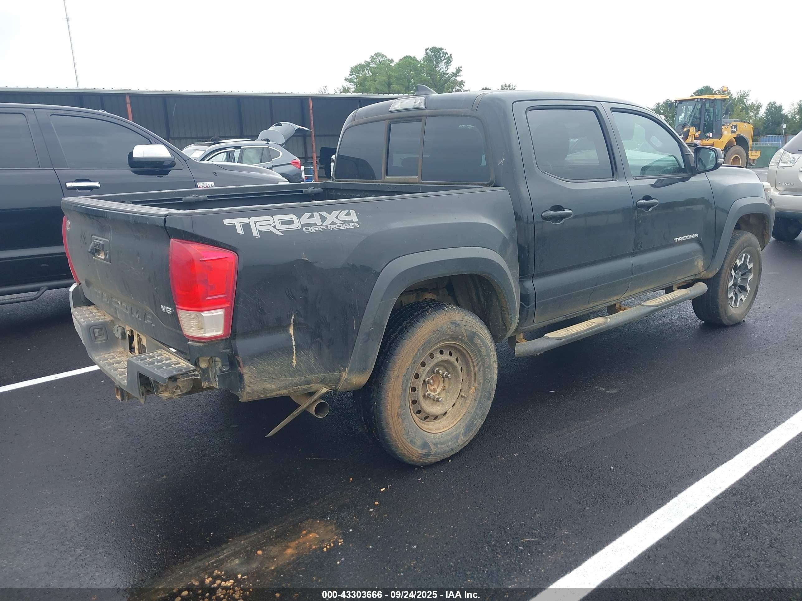 TOYOTA TACOMA image 4