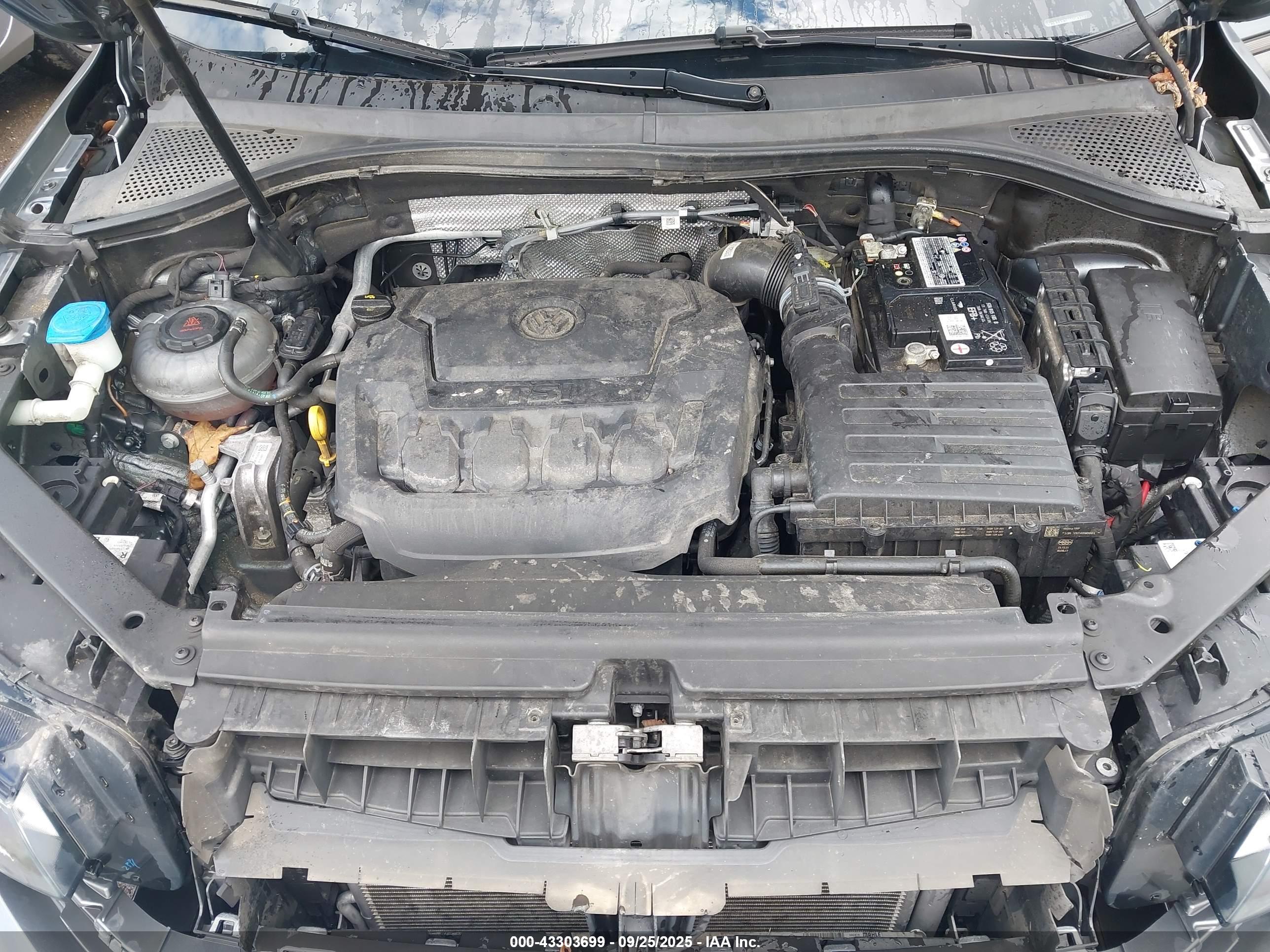 VOLKSWAGEN TIGUAN image 10