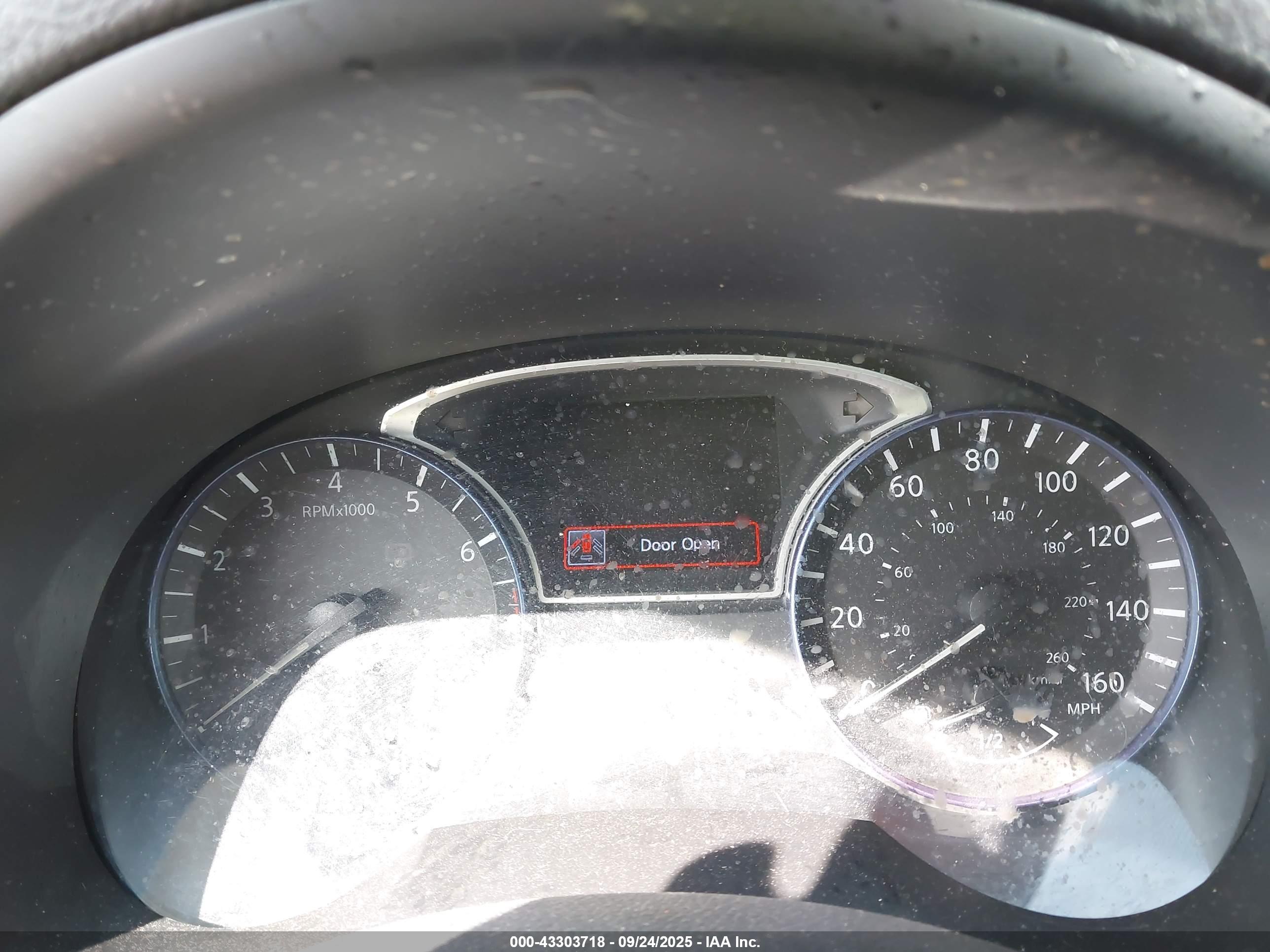 NISSAN ALTIMA image 7