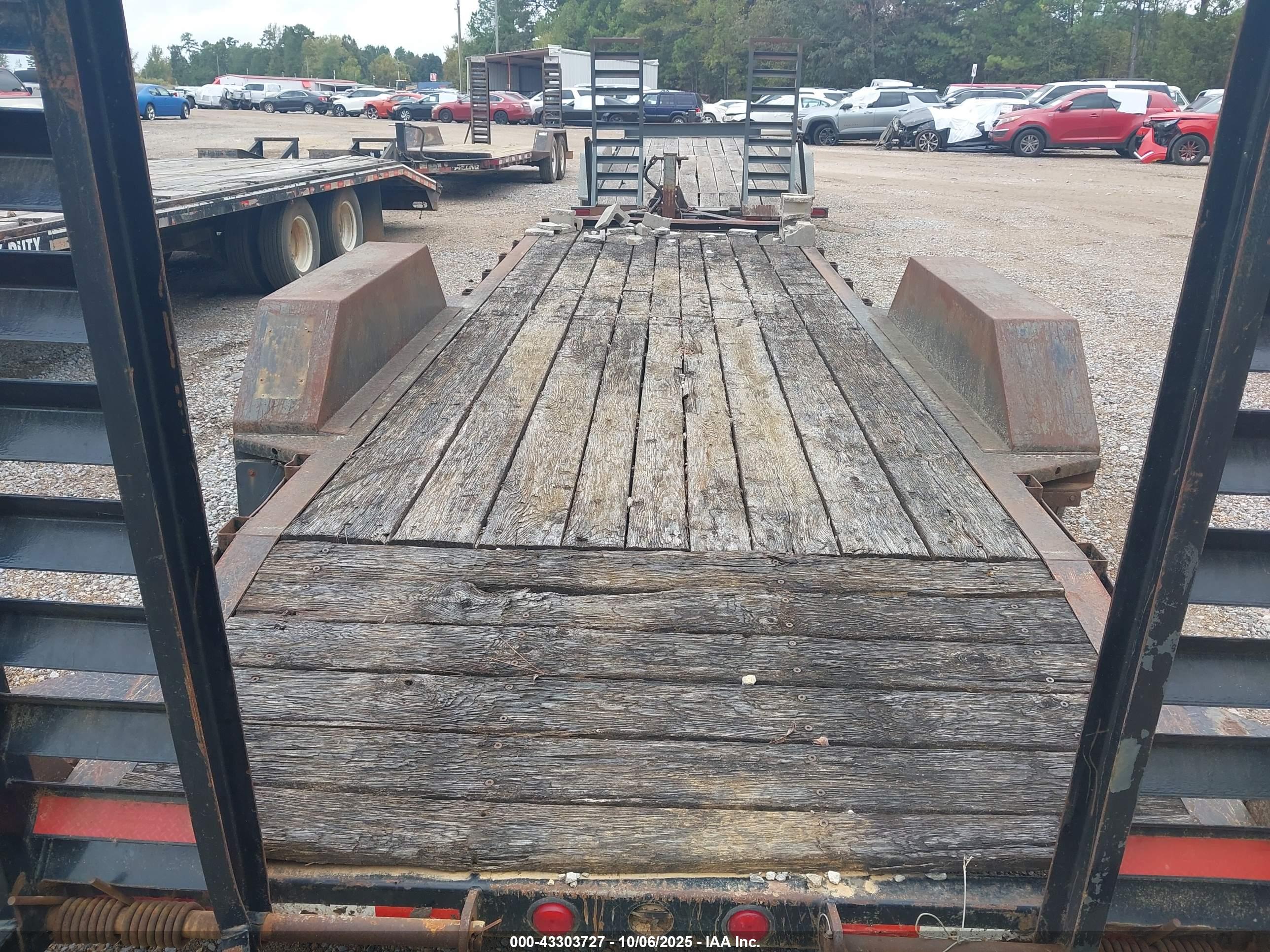 FELLING TRAILERS image 8