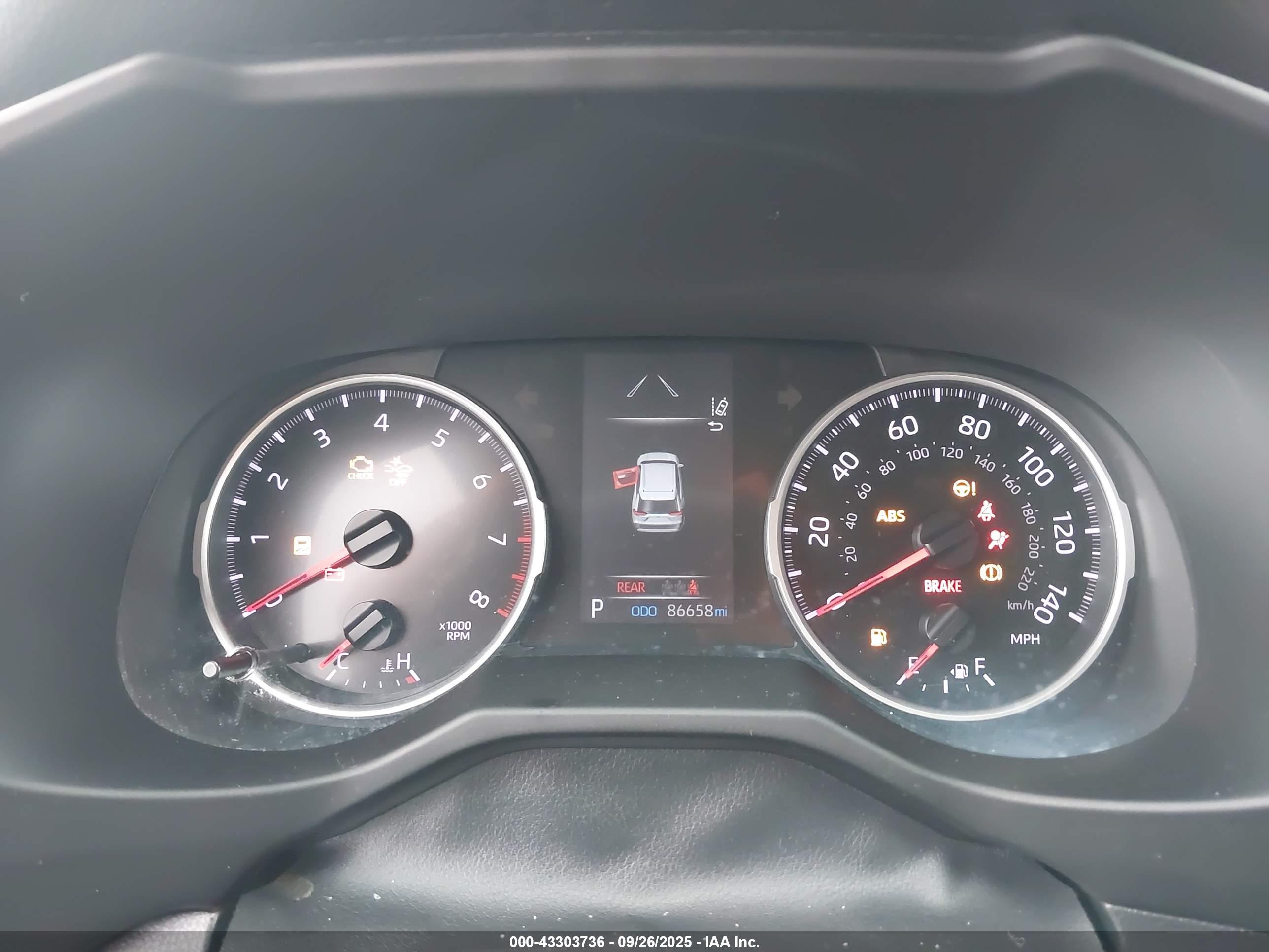 TOYOTA RAV4 image 7