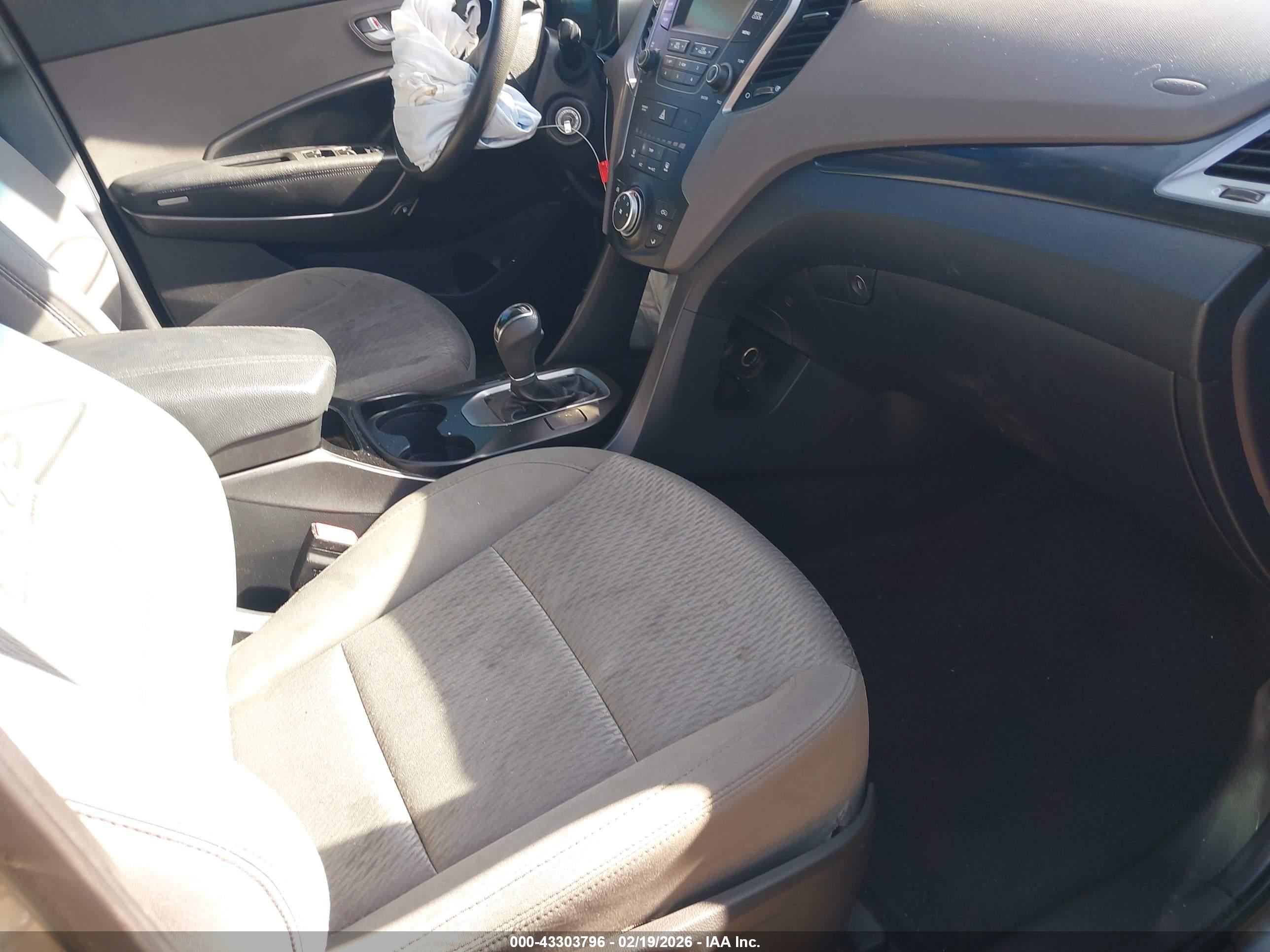 HYUNDAI SANTA image 5