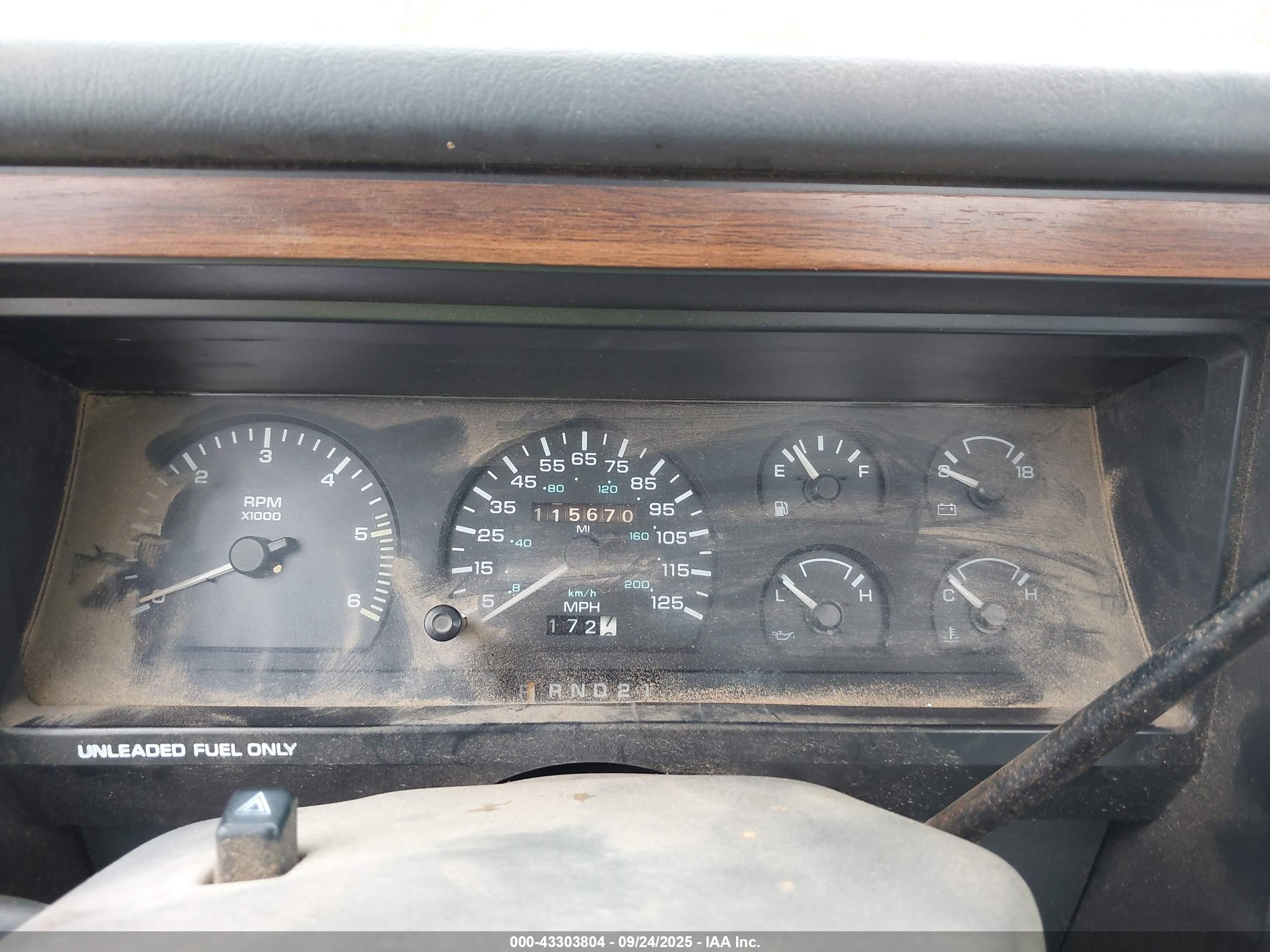 DODGE DAKOTA image 7