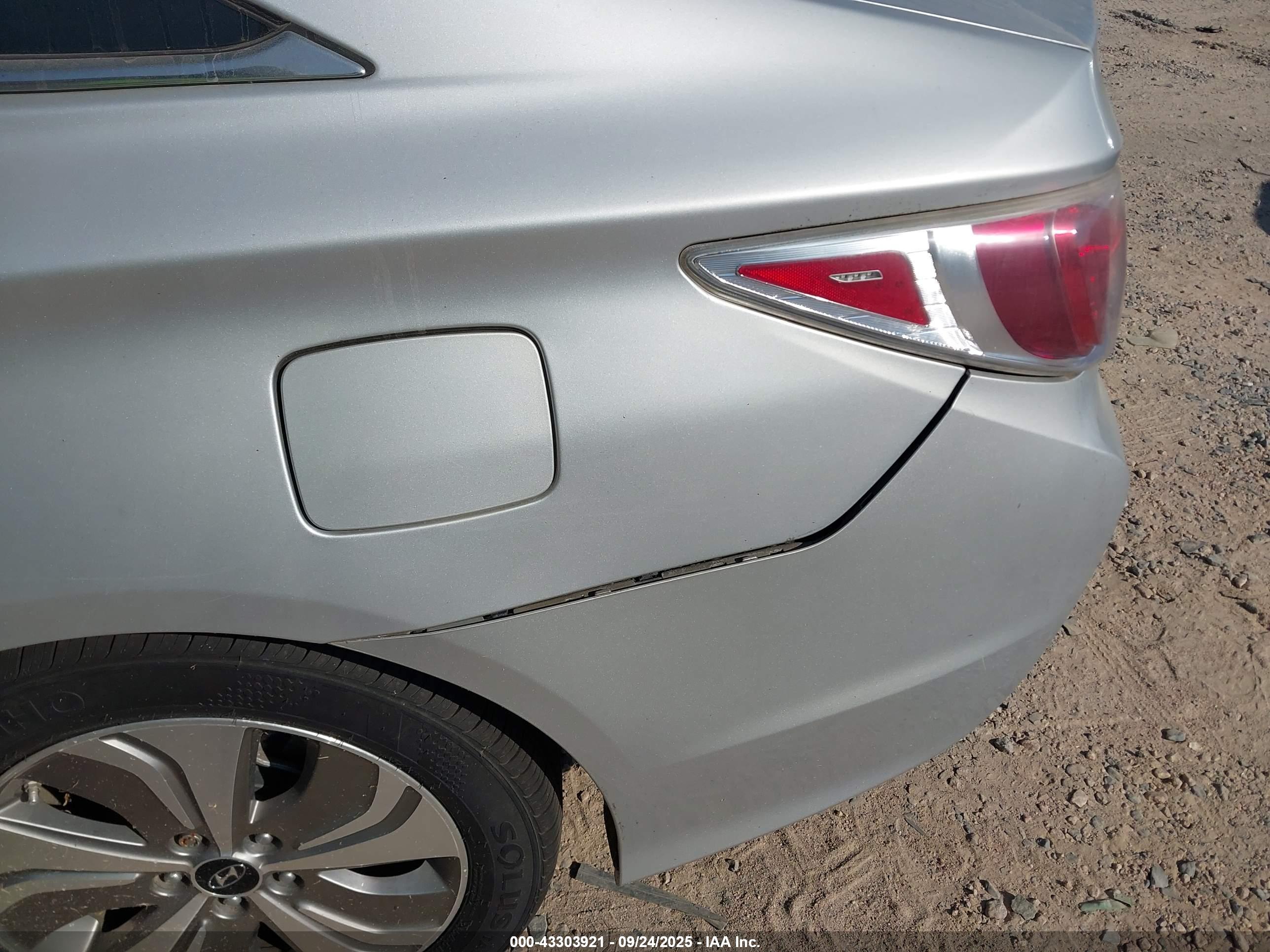 HYUNDAI SONATA image 6