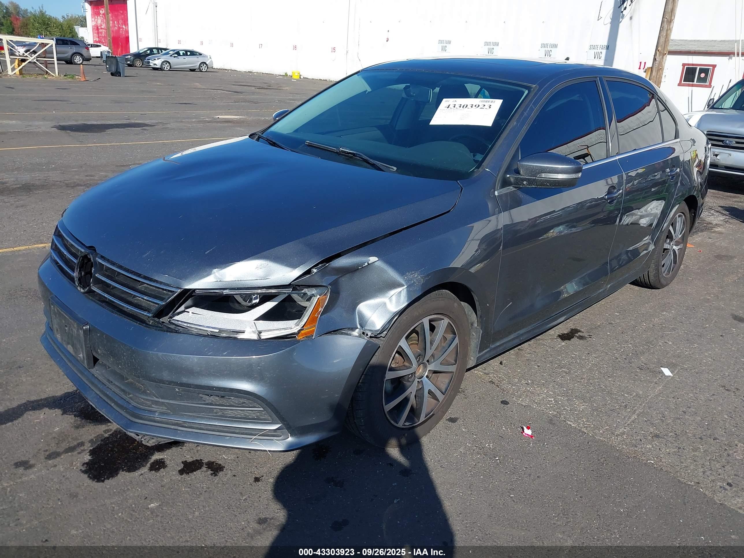 VOLKSWAGEN JETTA image 2