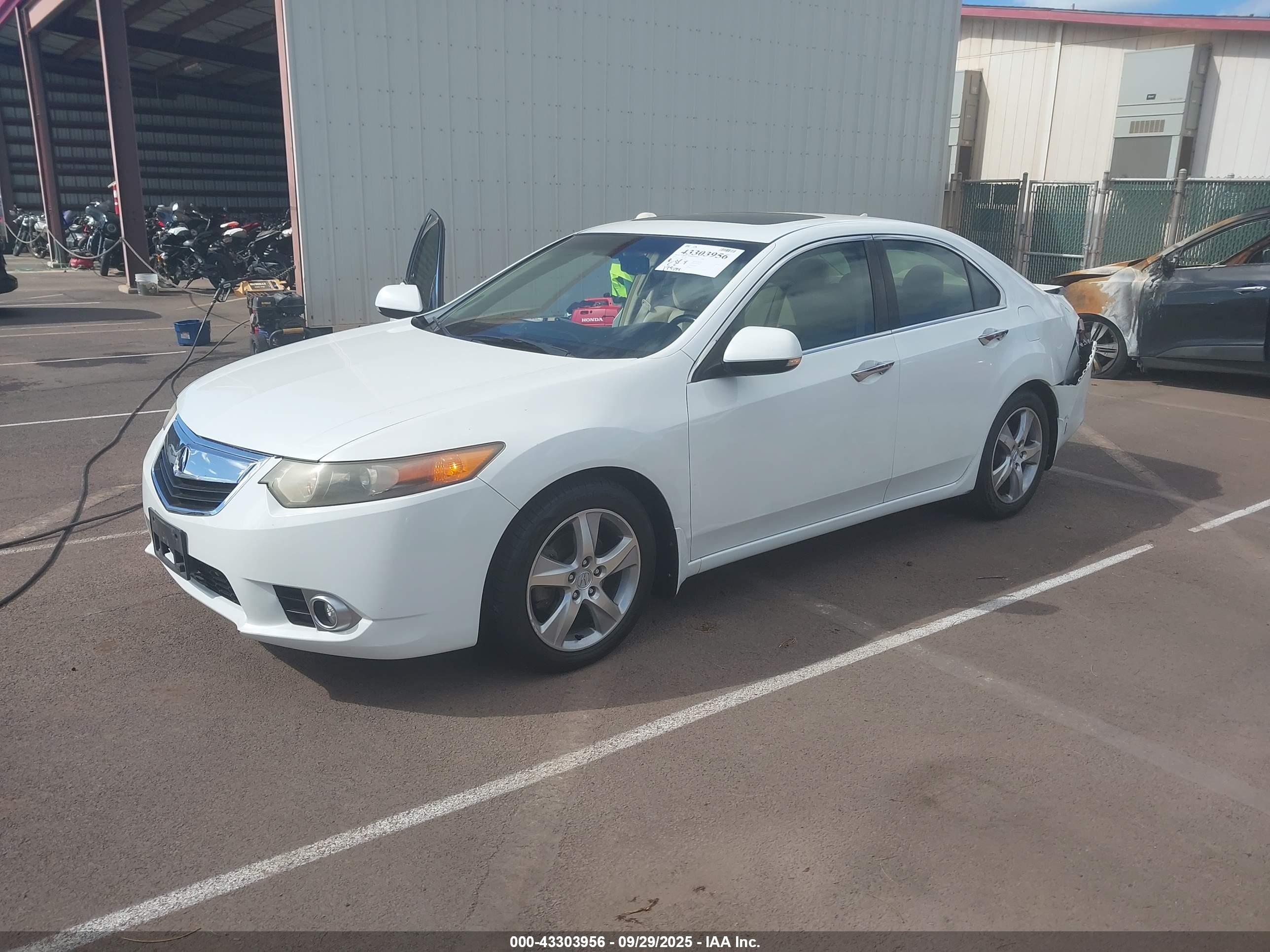 ACURA TSX image 2