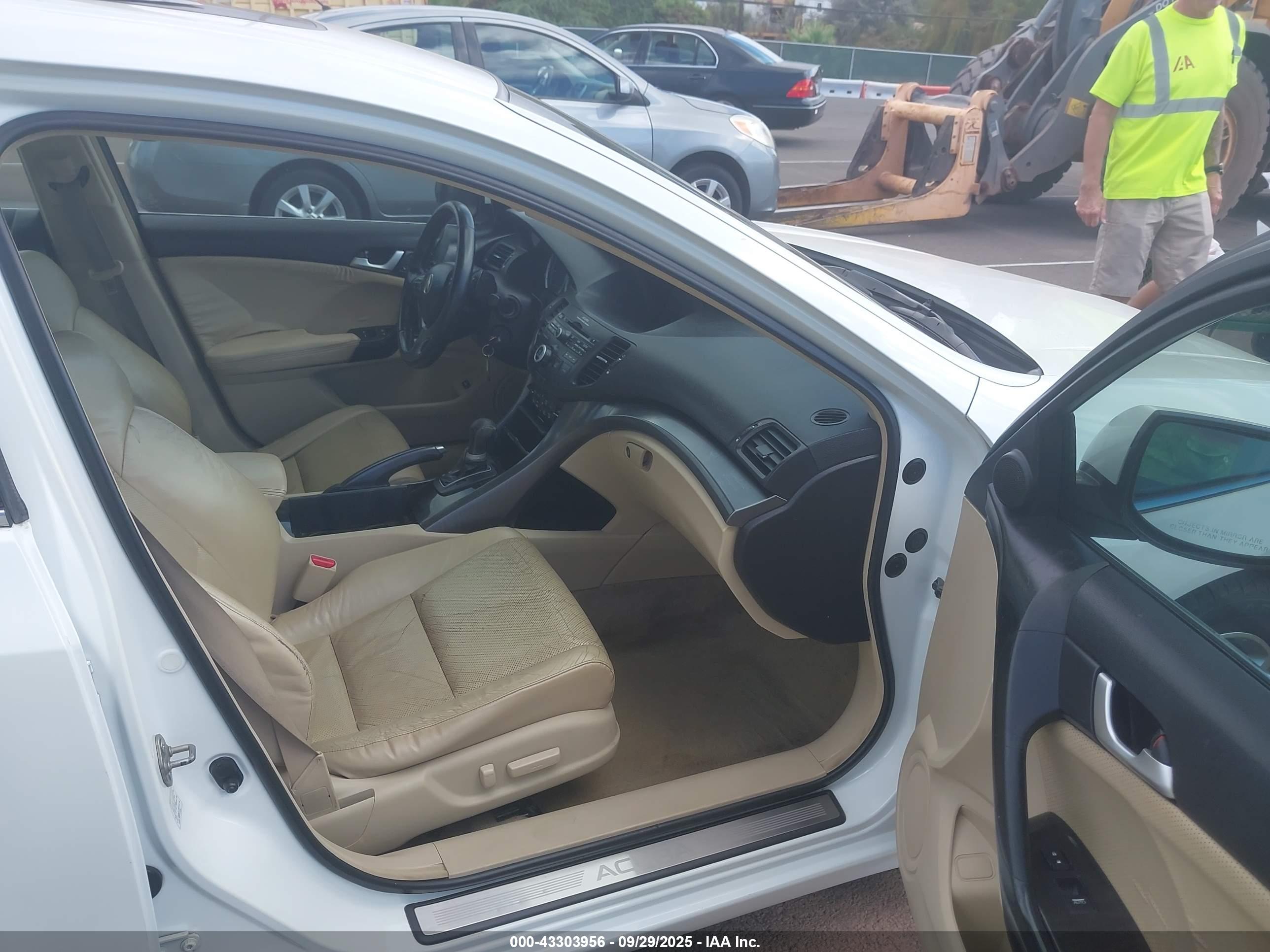 ACURA TSX image 5