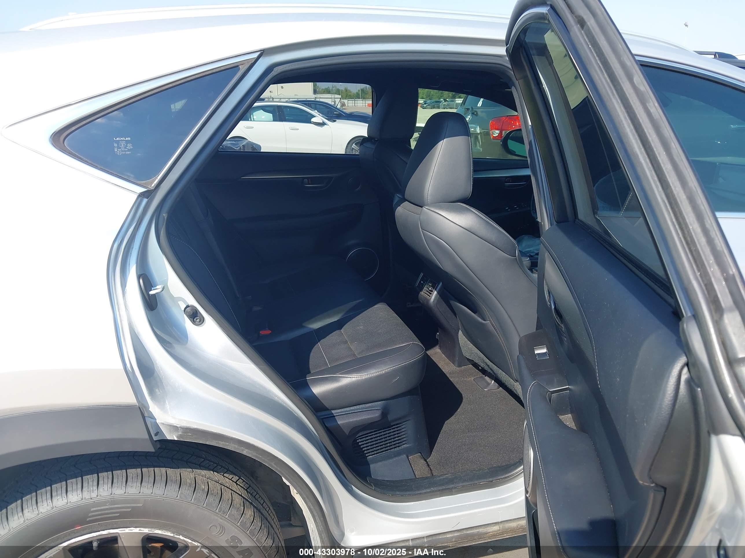 LEXUS NX image 8