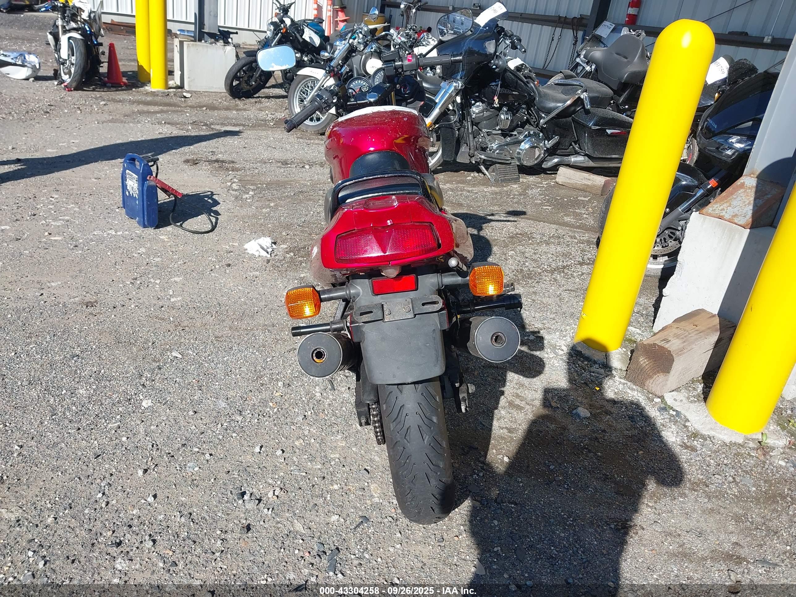 KAWASAKI EX500 image 6