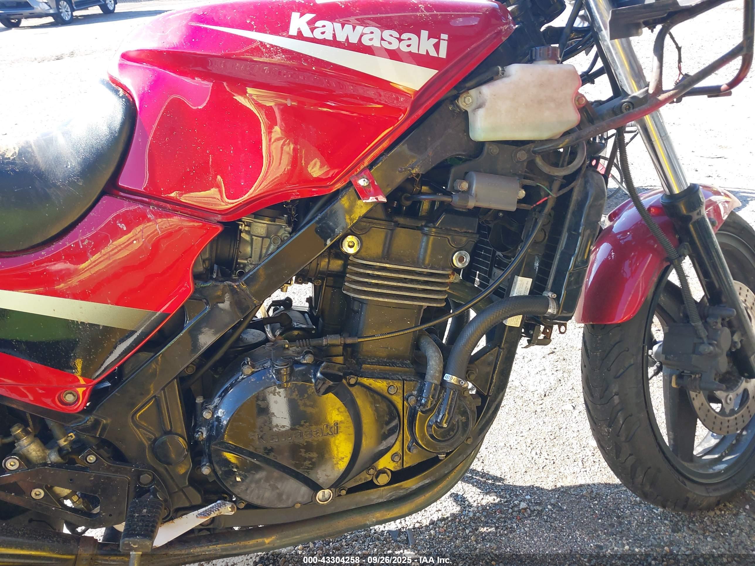KAWASAKI EX500 image 8