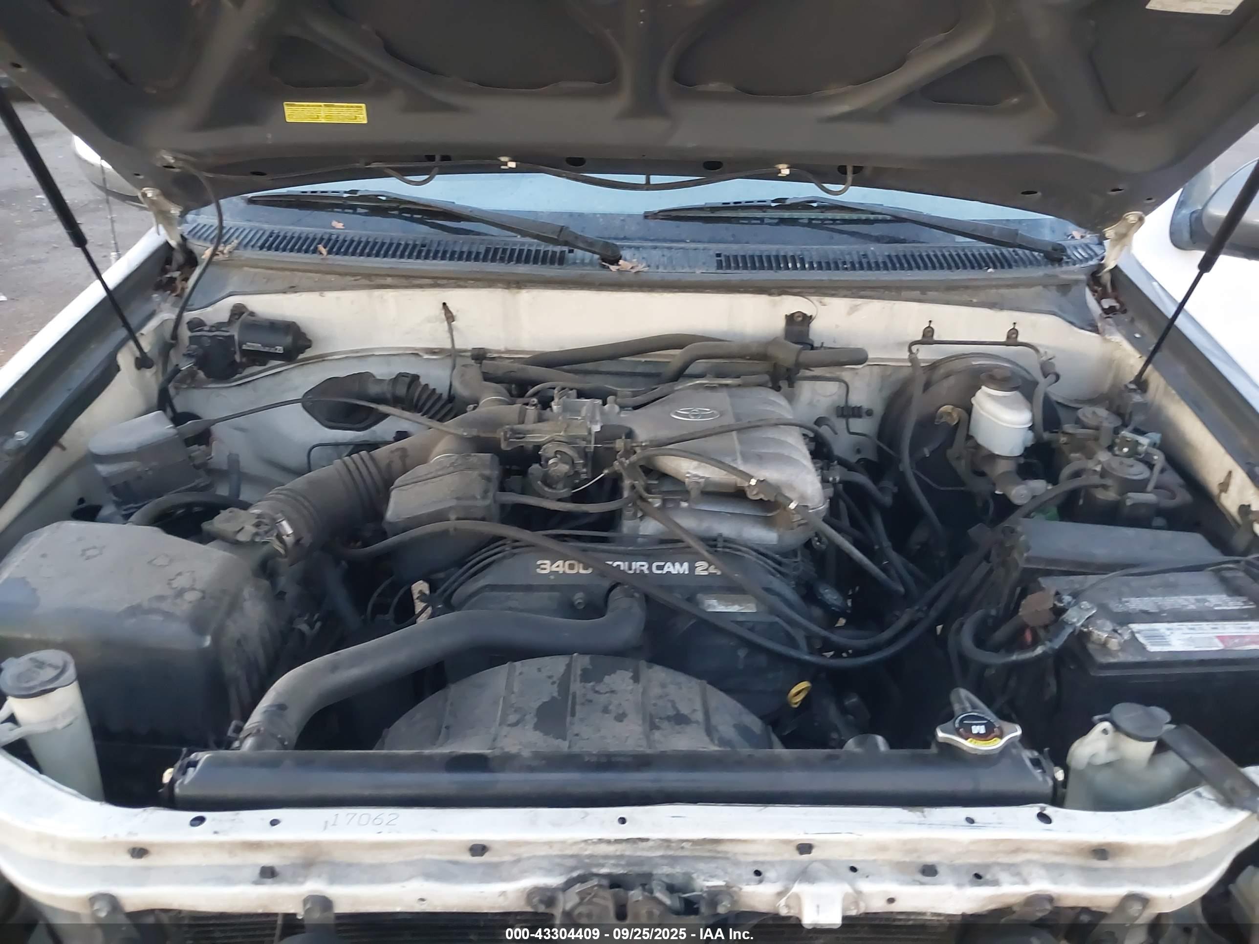 TOYOTA TUNDRA image 10