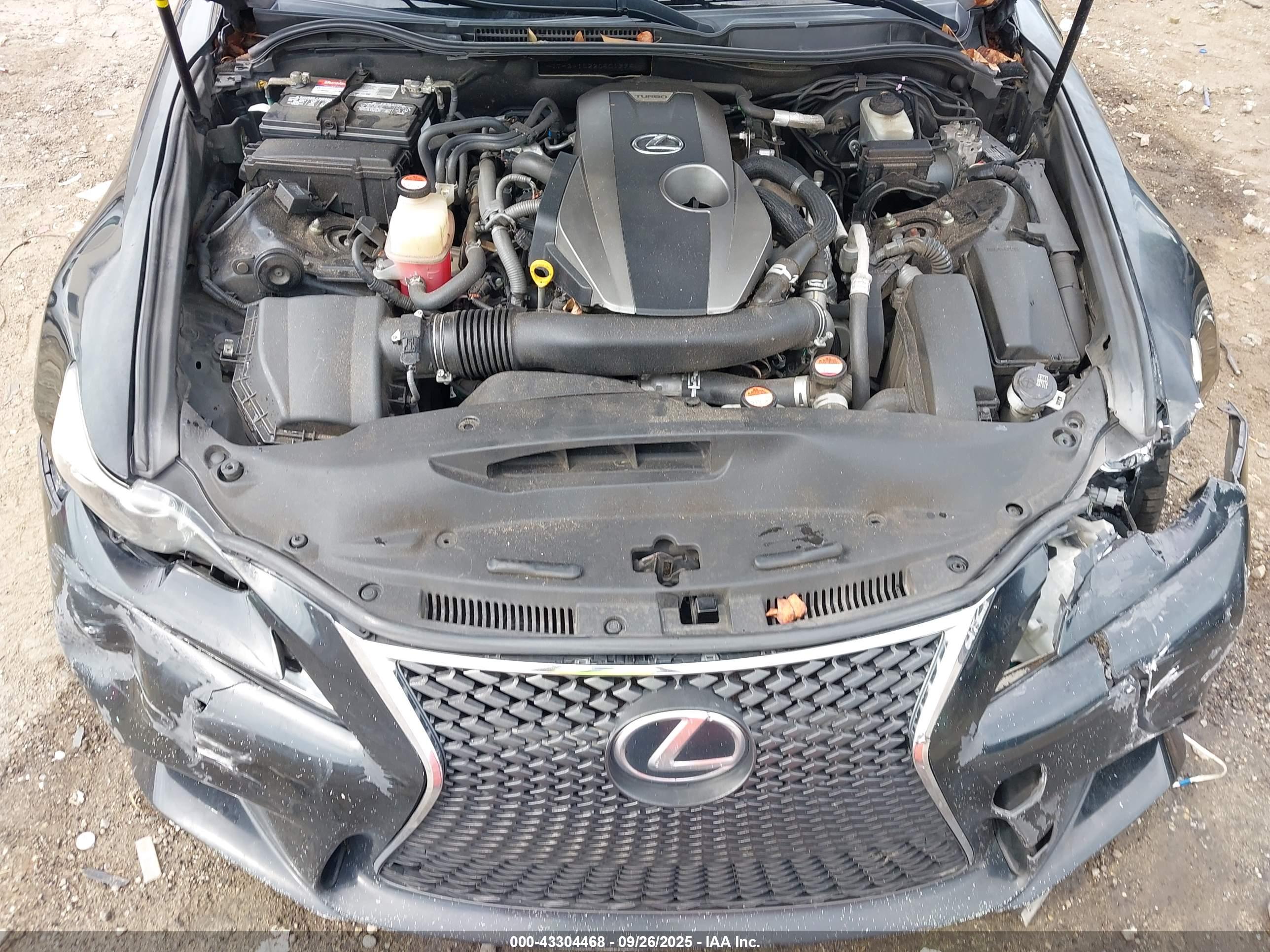 LEXUS IS image 10