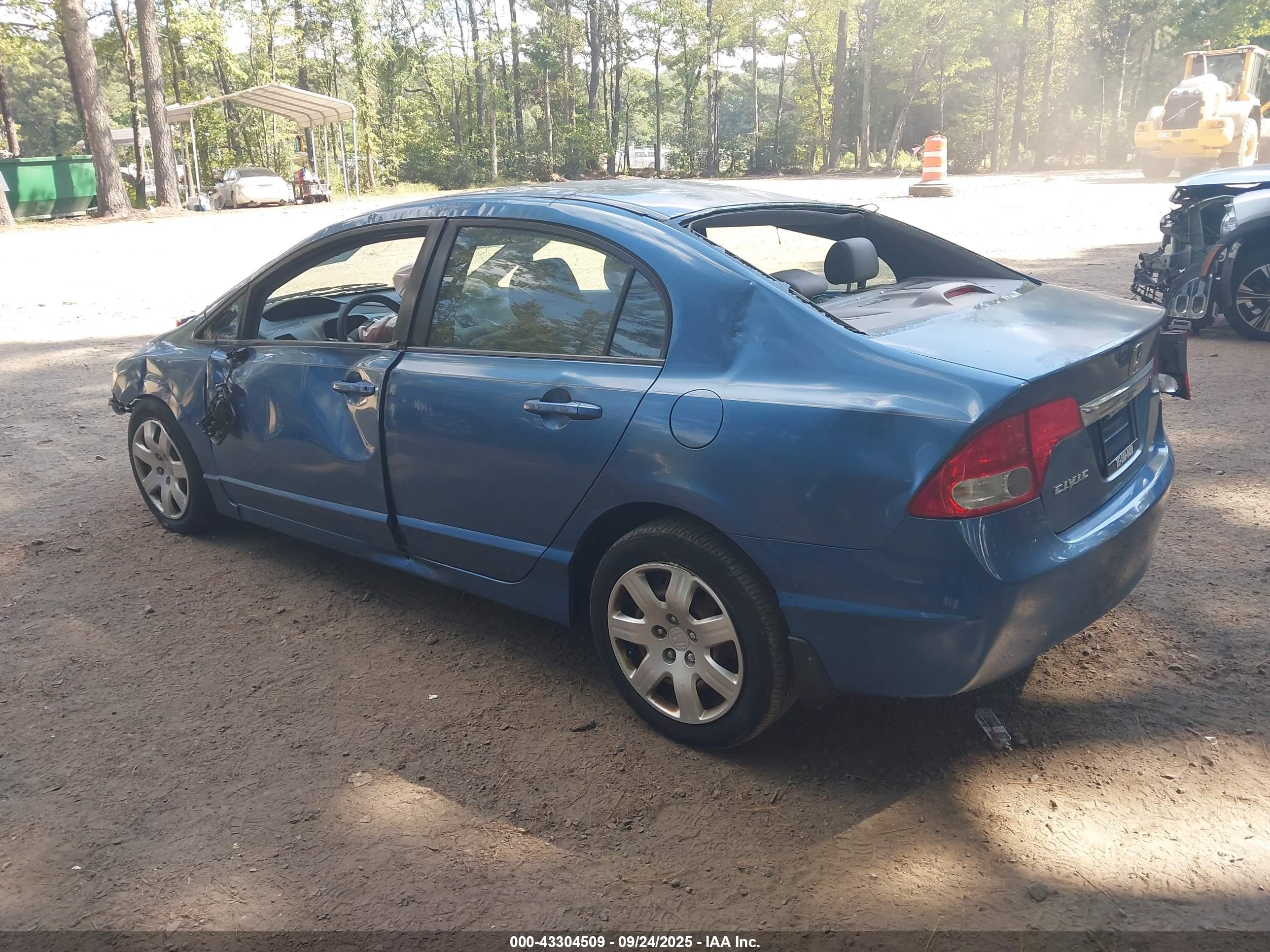 HONDA CIVIC image 3