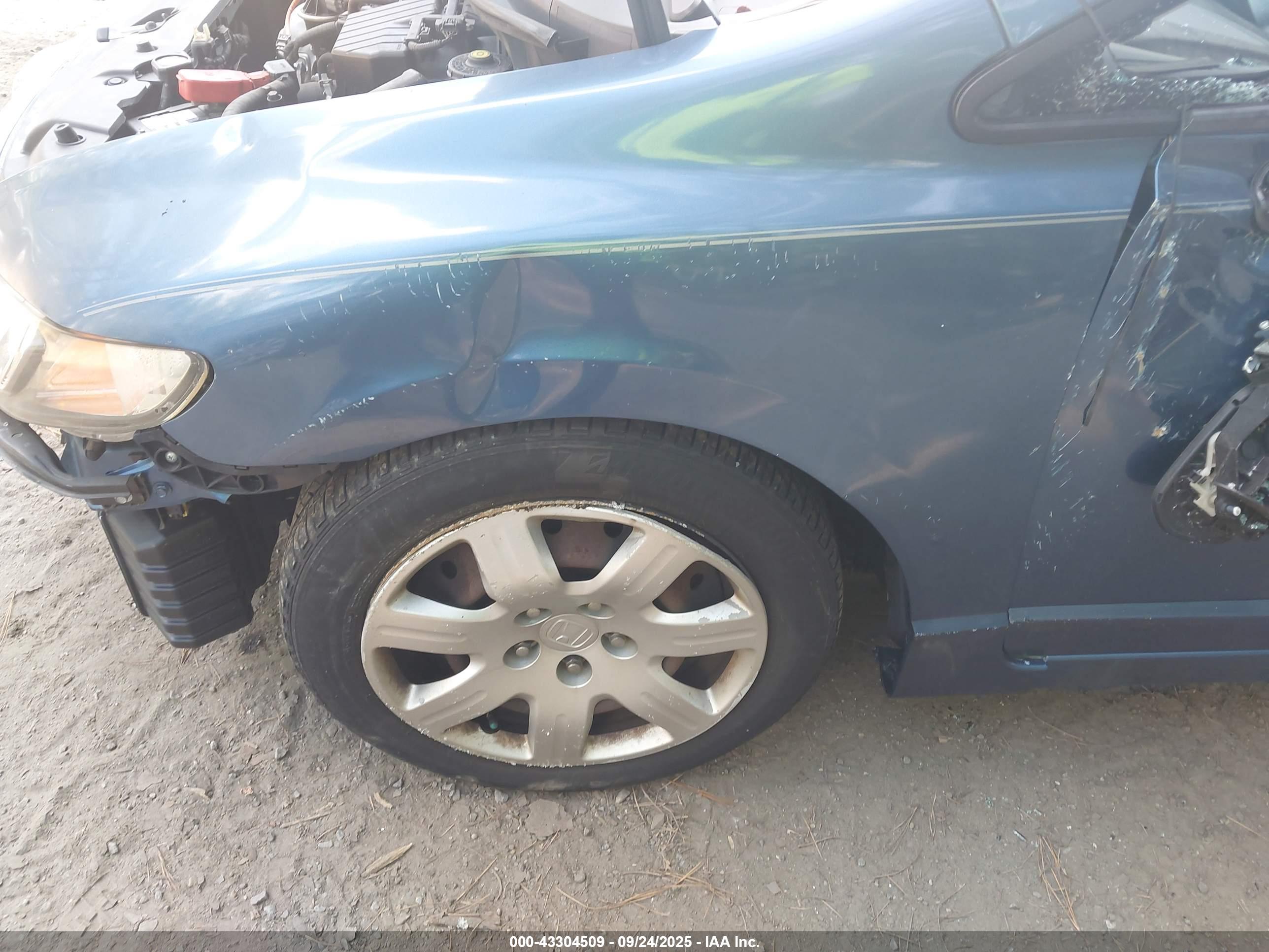 HONDA CIVIC image 6