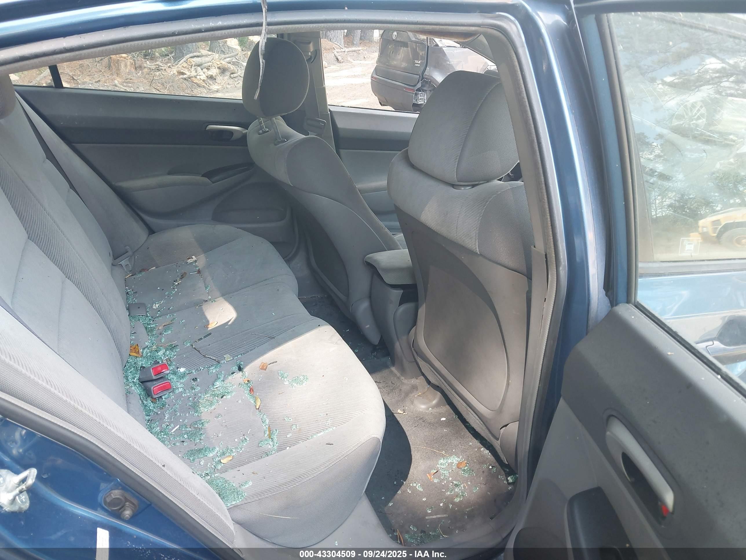 HONDA CIVIC image 8