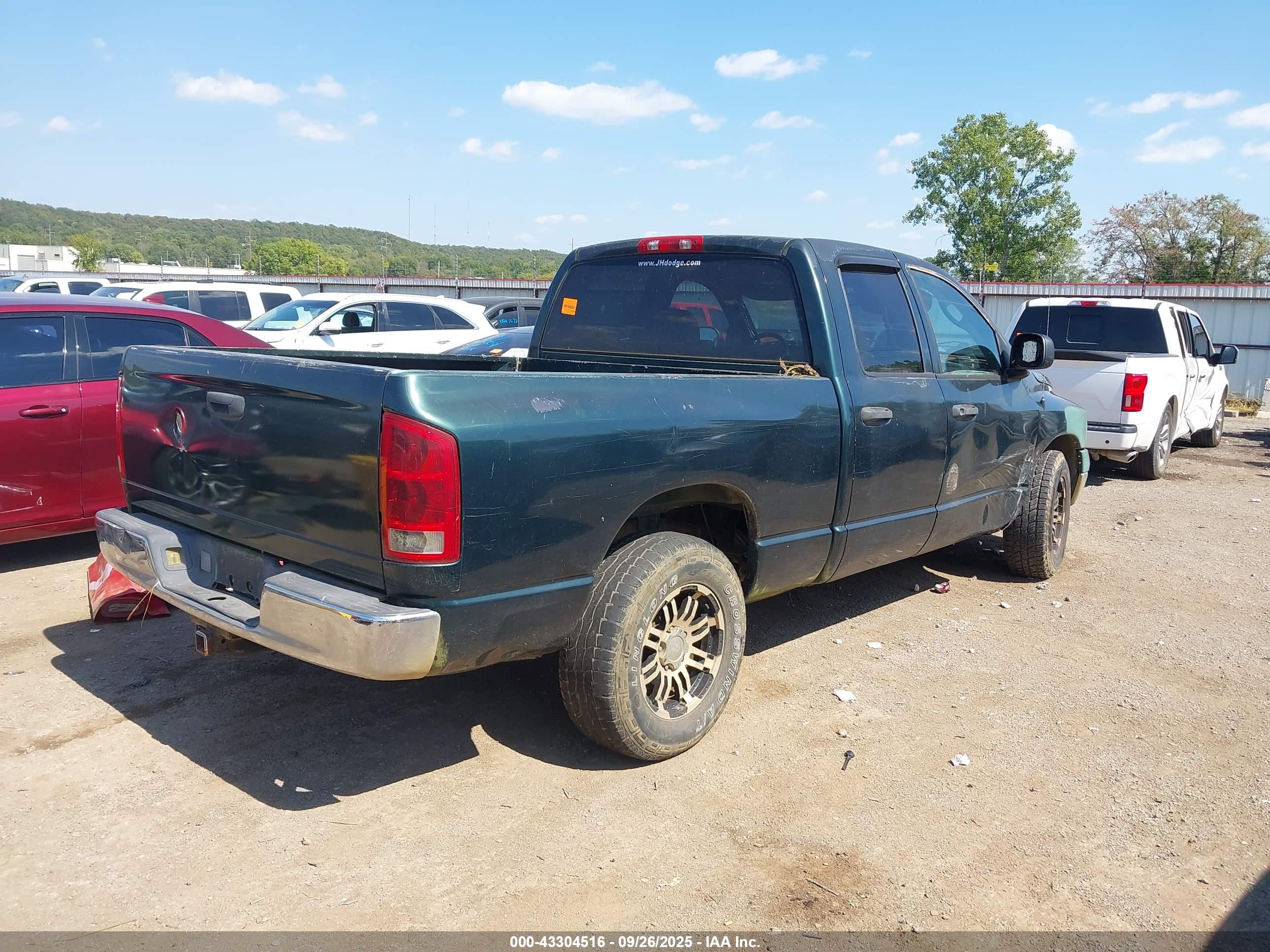 DODGE RAM image 4