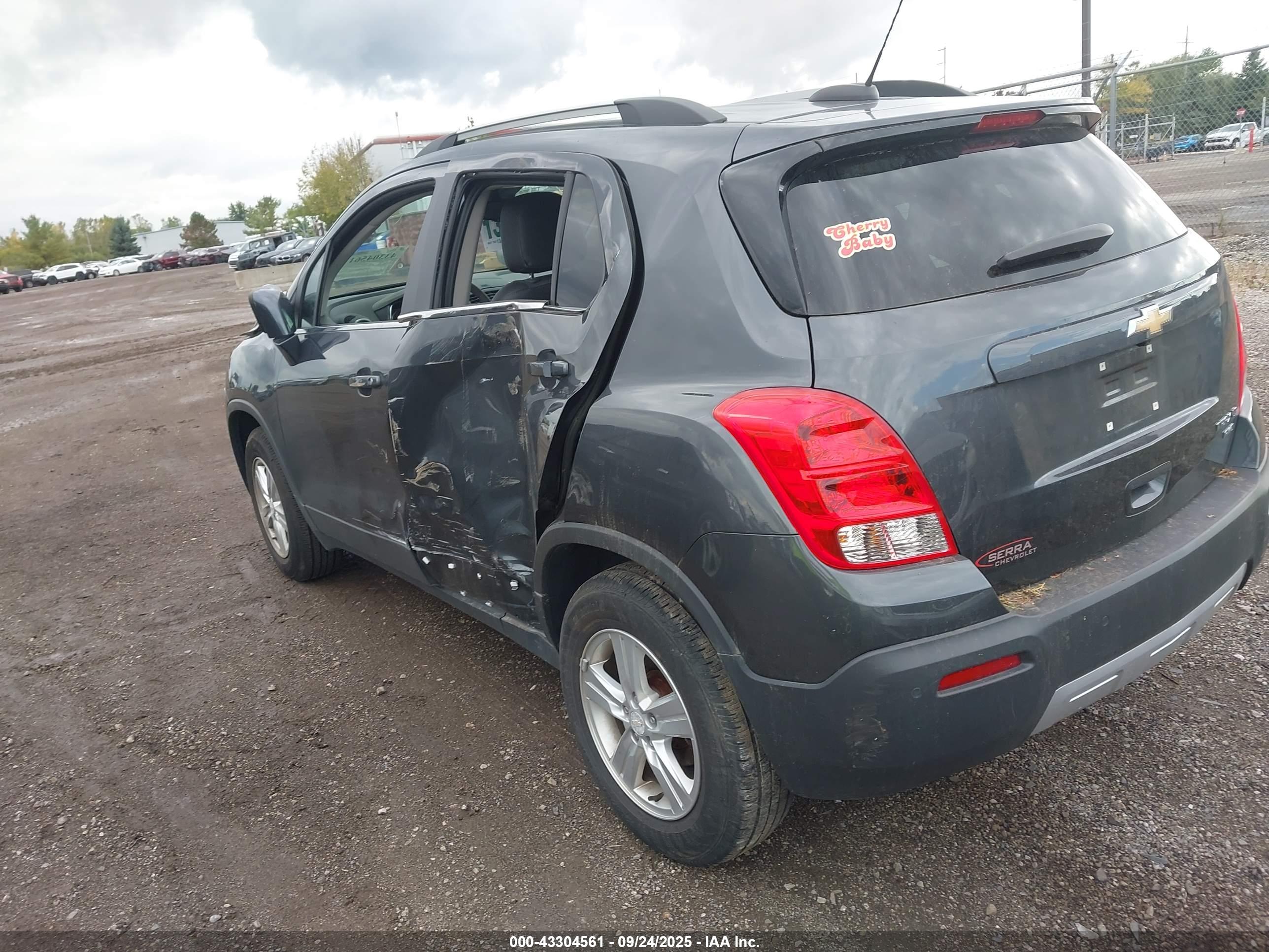 CHEVROLET TRAX image 3