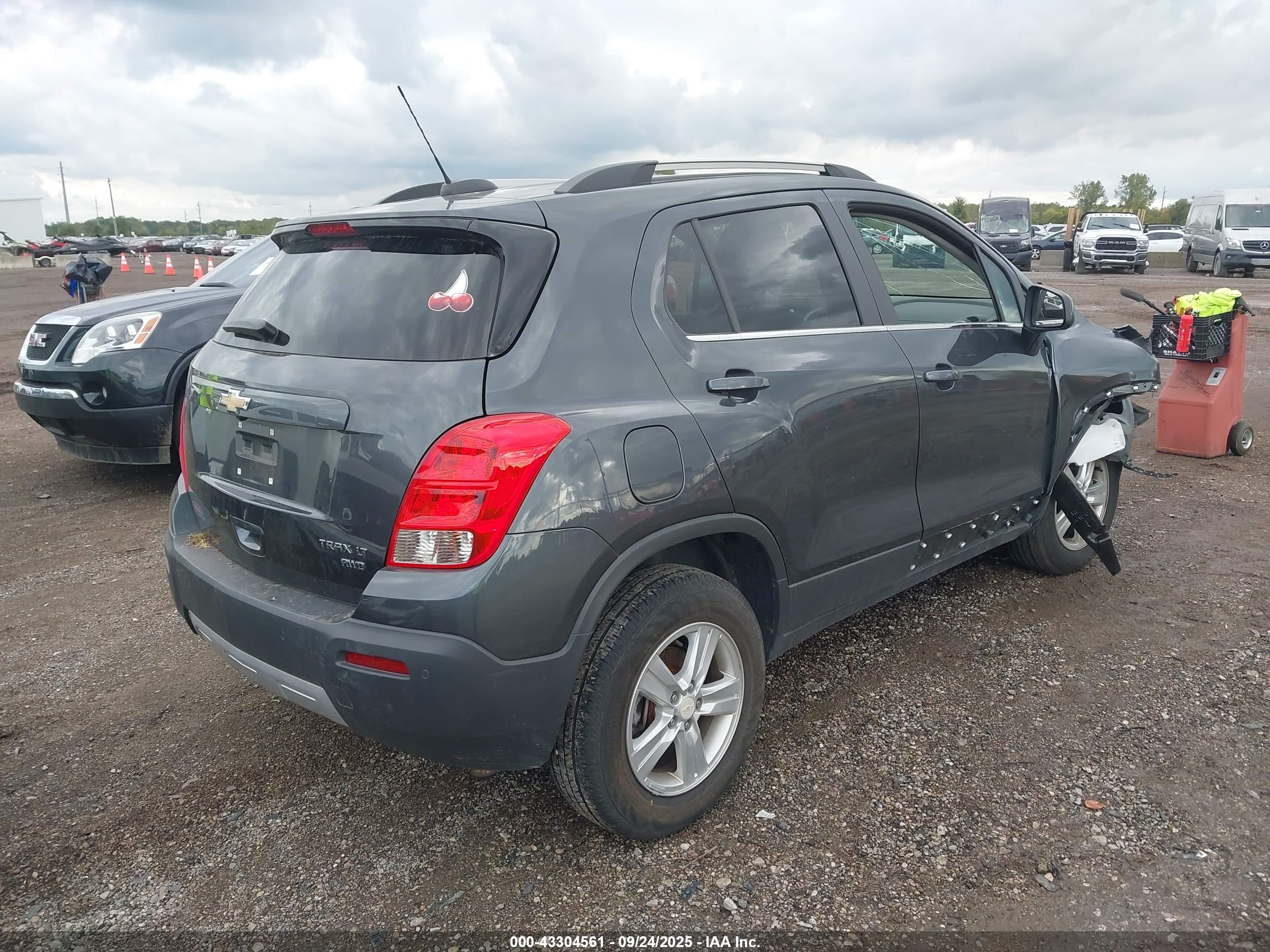 CHEVROLET TRAX image 4