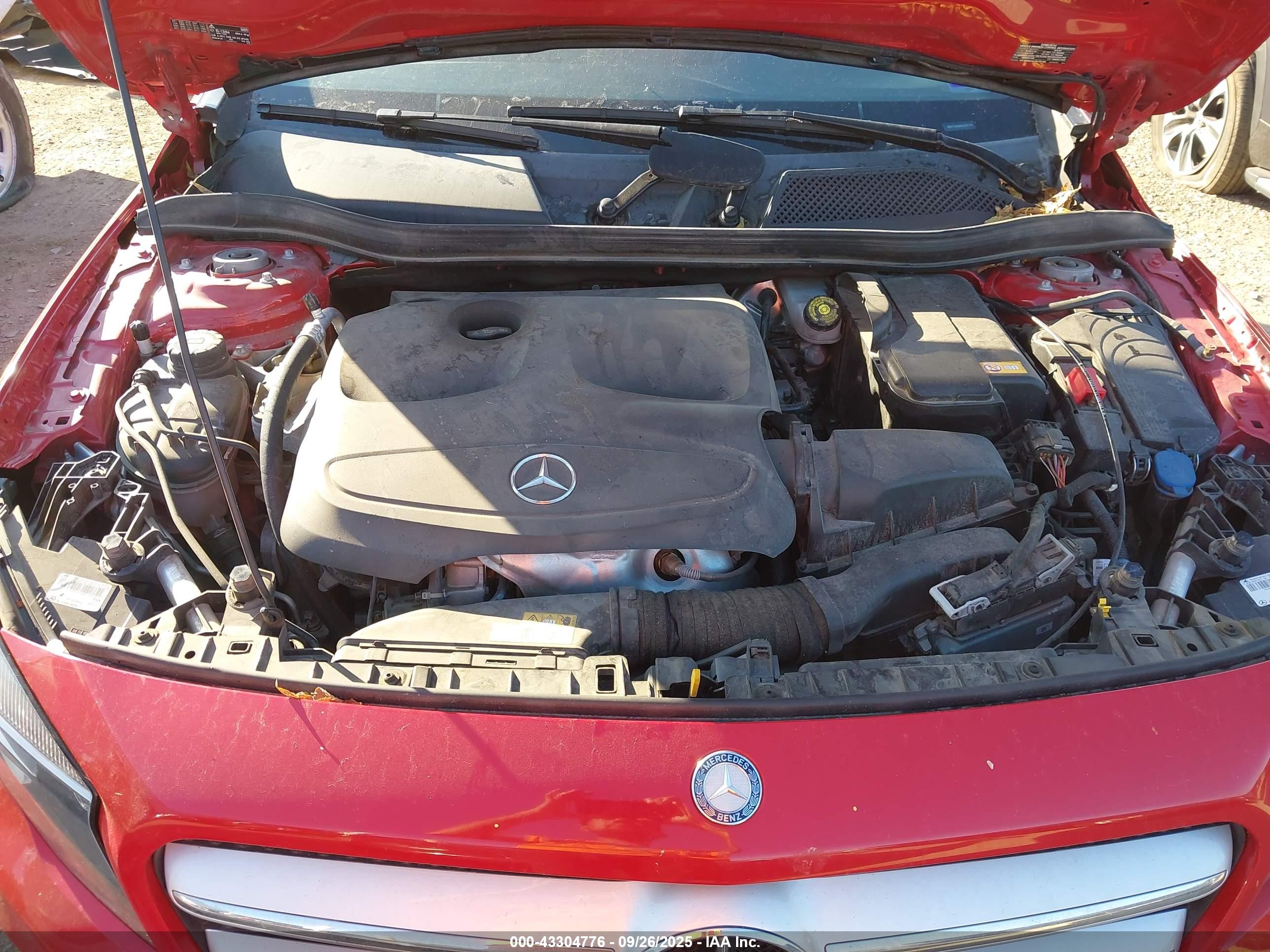 MERCEDES-BENZ GLA image 10